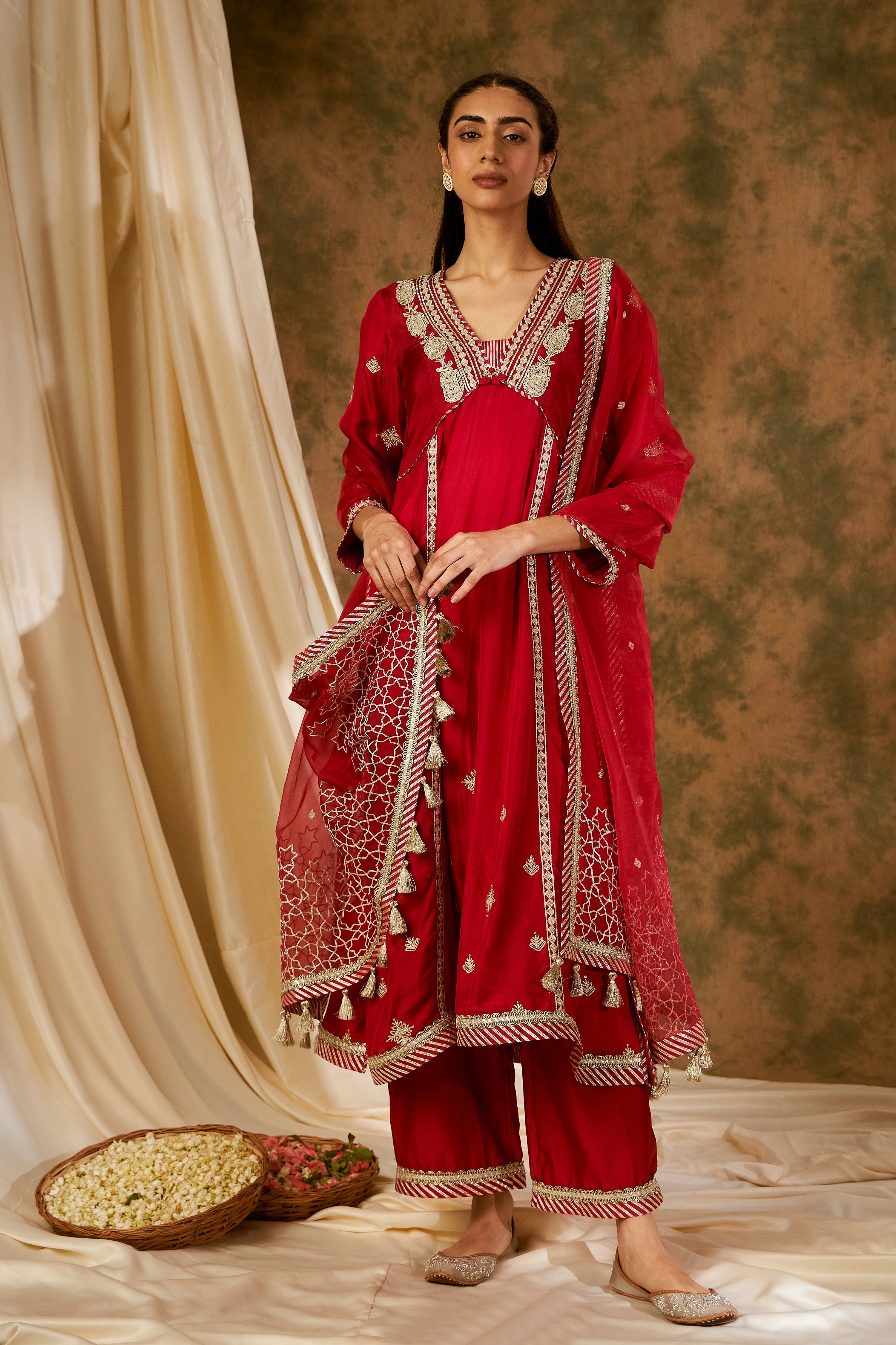 Nakshi Long V-Neck Kurta With Straight Pants