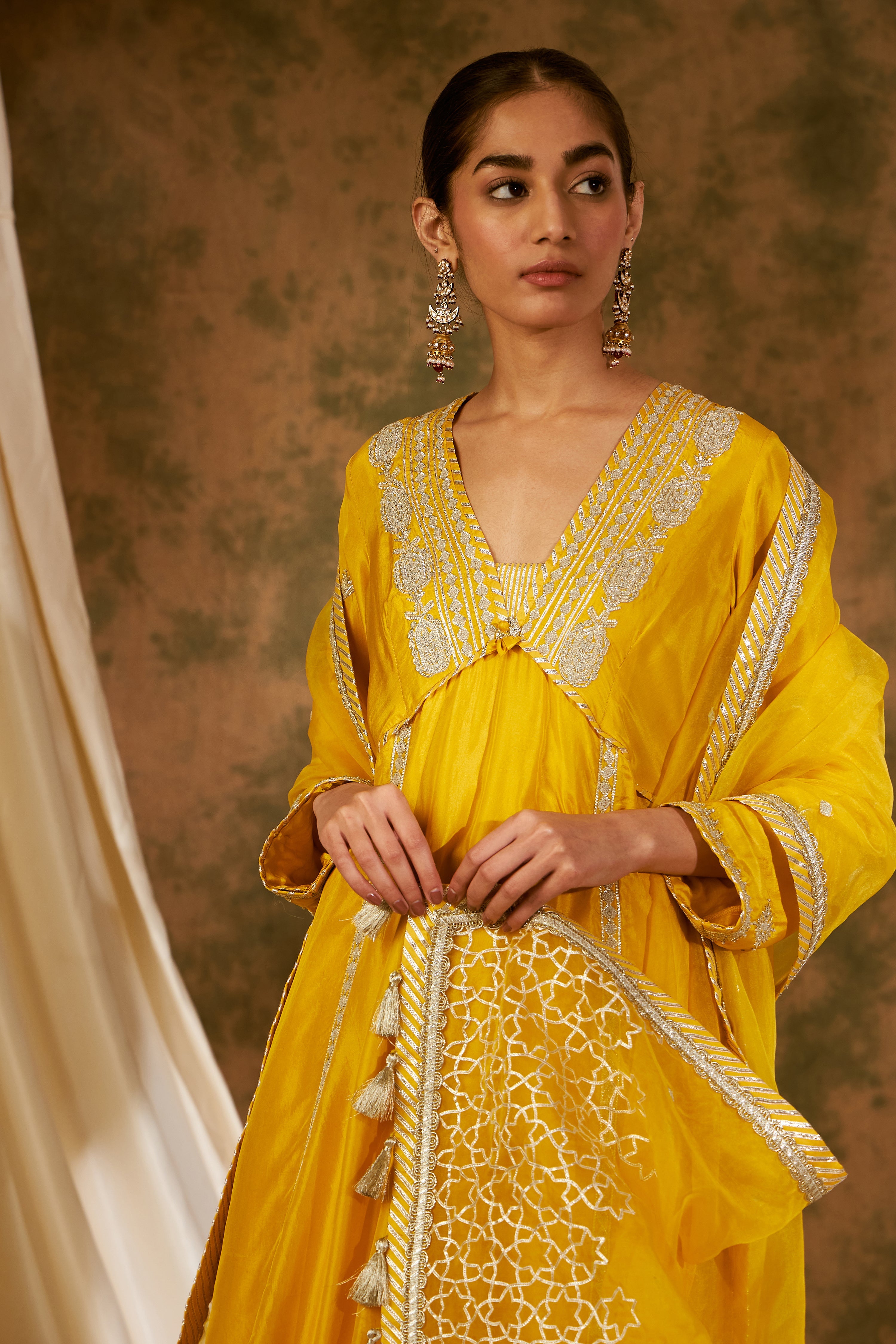 Nakshi Long V-Neck Kurta With Straight Pants