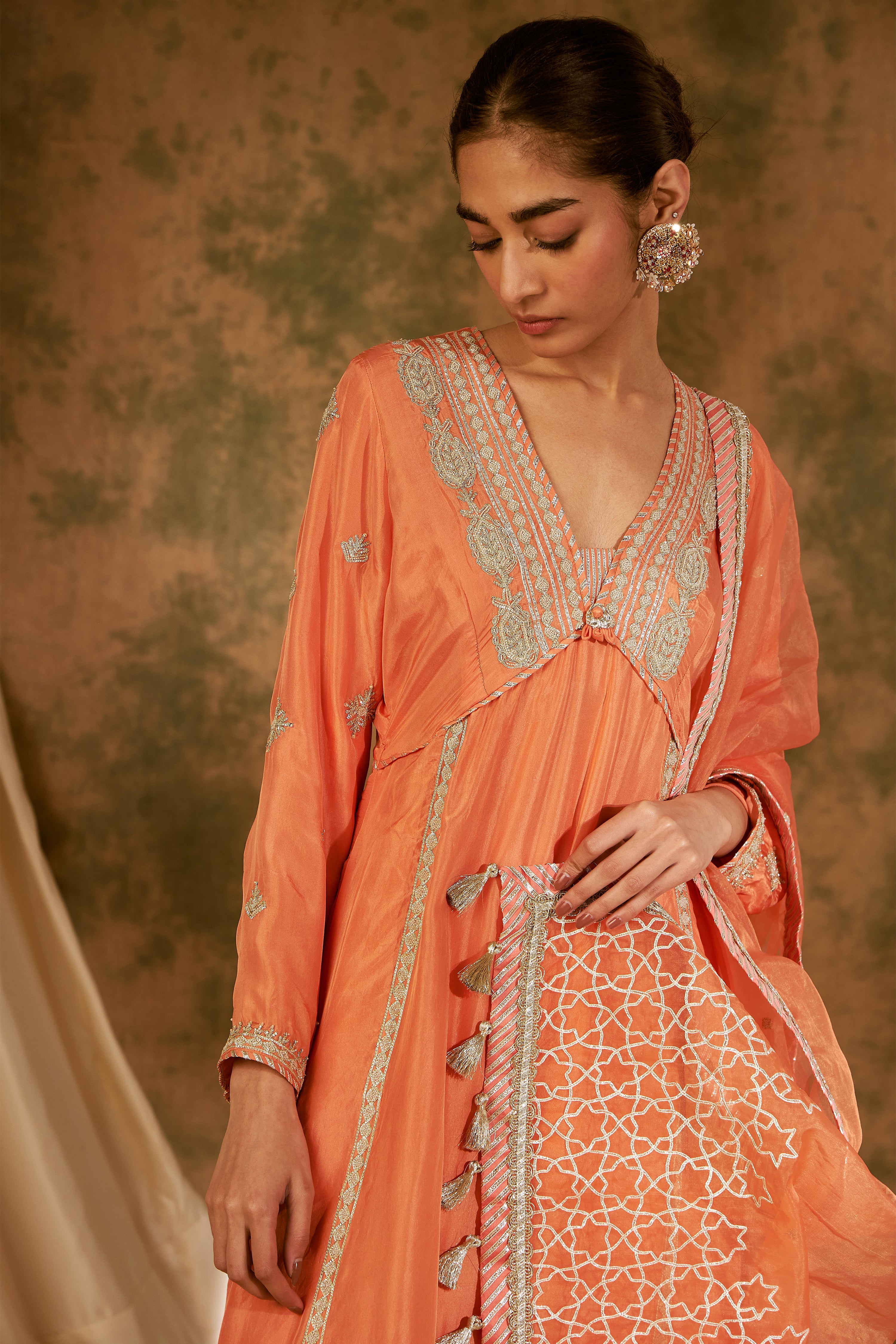 Nakshi Long V-Neck Kurta With Straight Pants