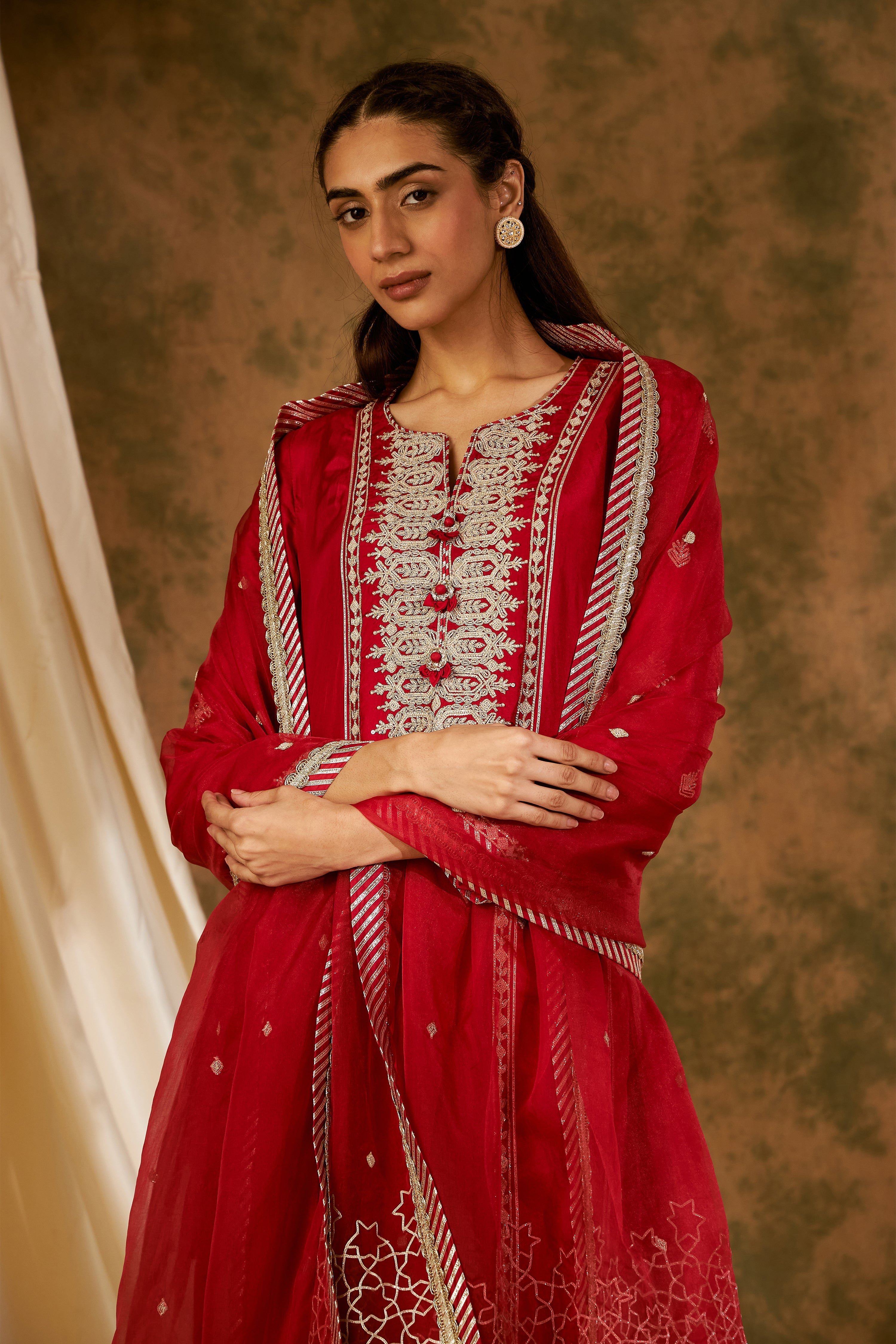 Nakshi Side Tie-Up Kurta With Straight Pants