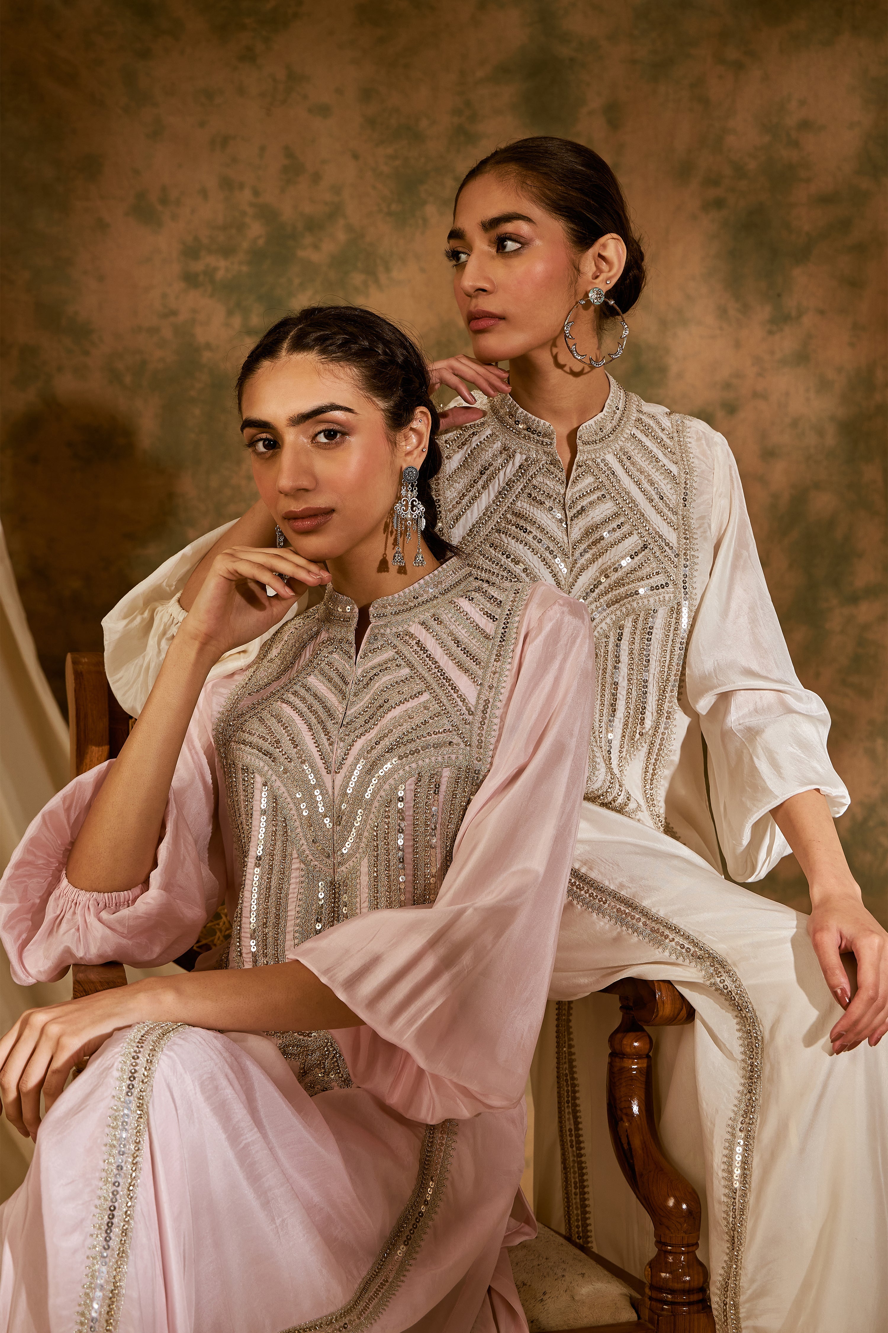 Dori Long Kurta With Balloonn Sleeves & Straight Pants