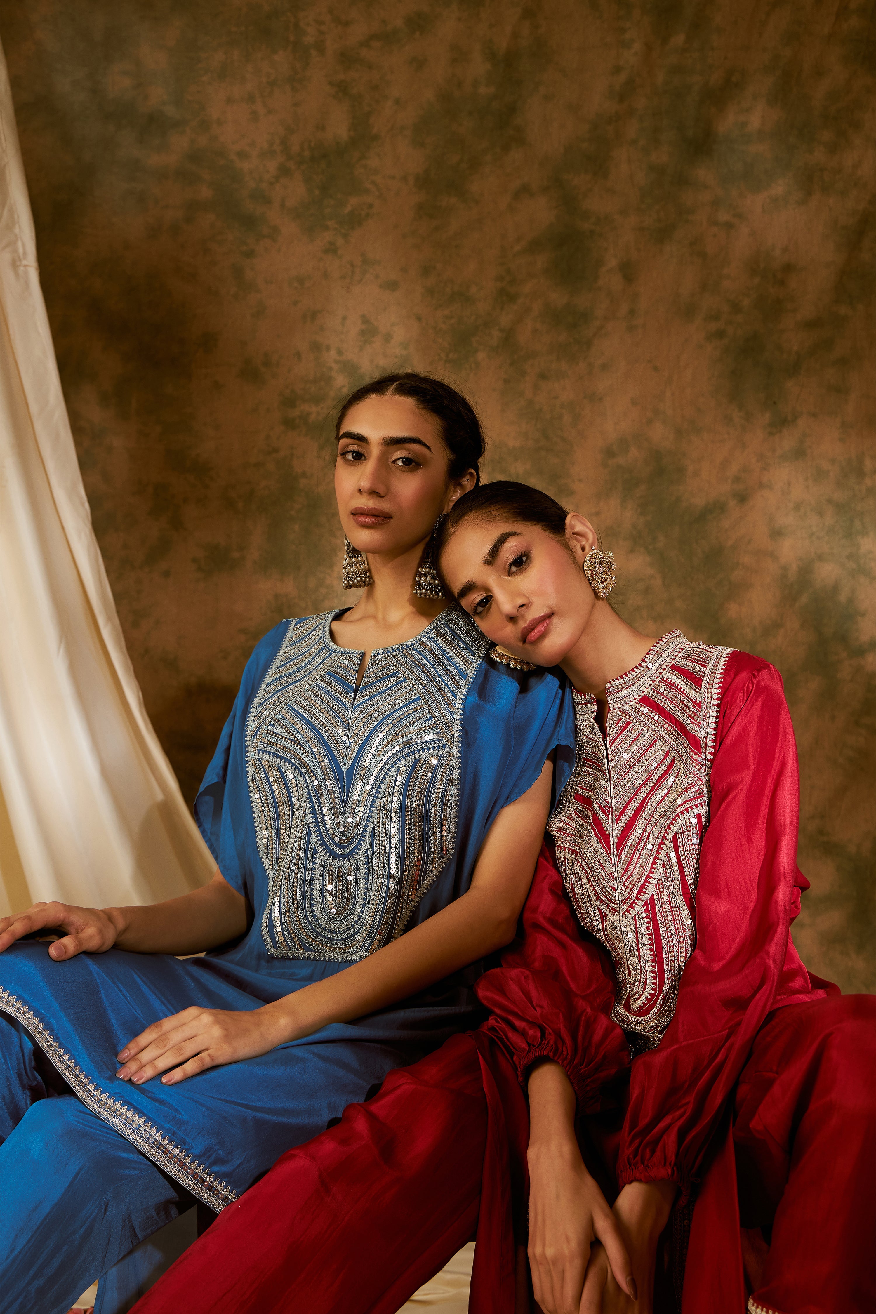 Dori Long Kurta With Balloonn Sleeves & Straight Pants