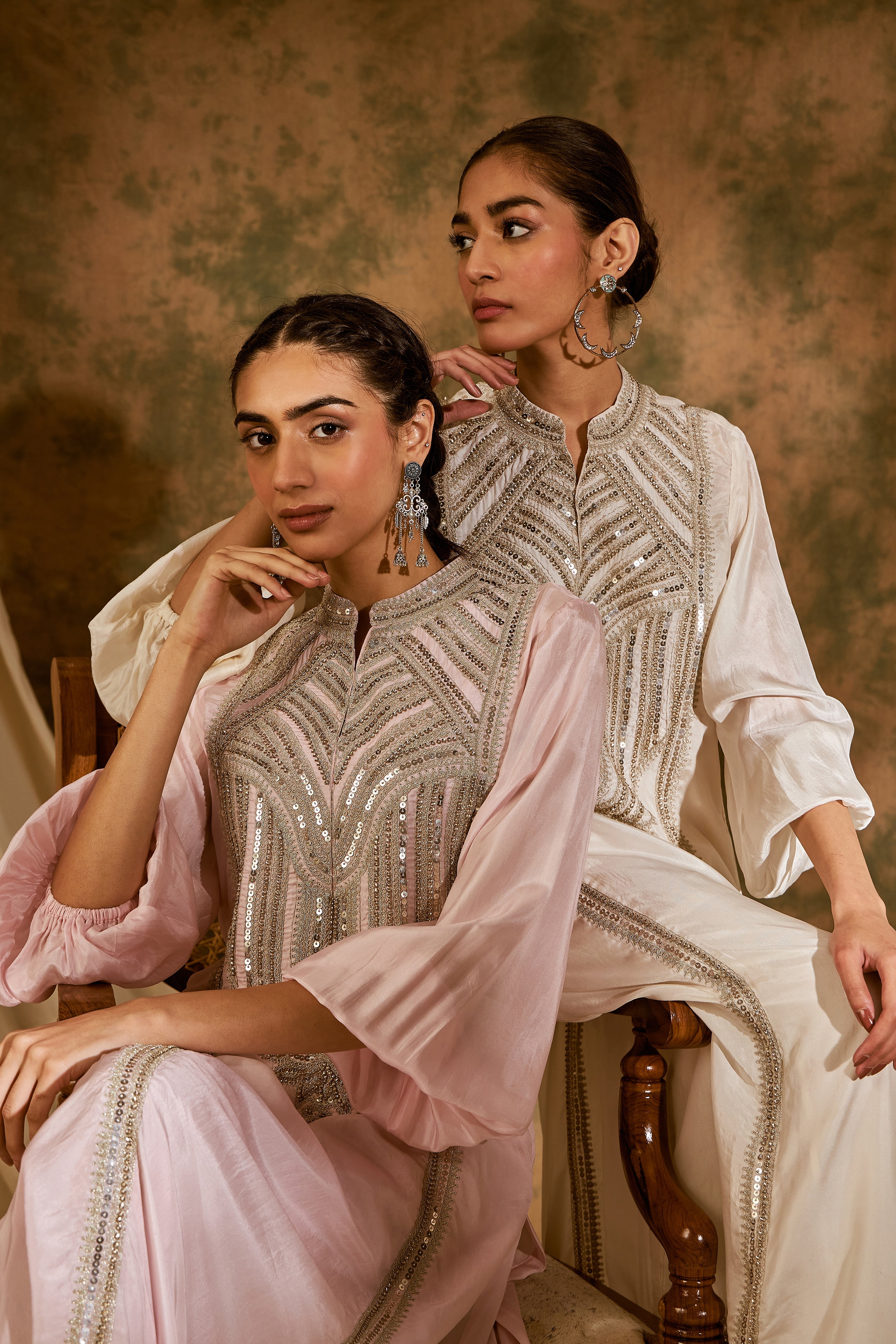 Dori Long Kurta With Balloonn Sleeves & Straight Pants