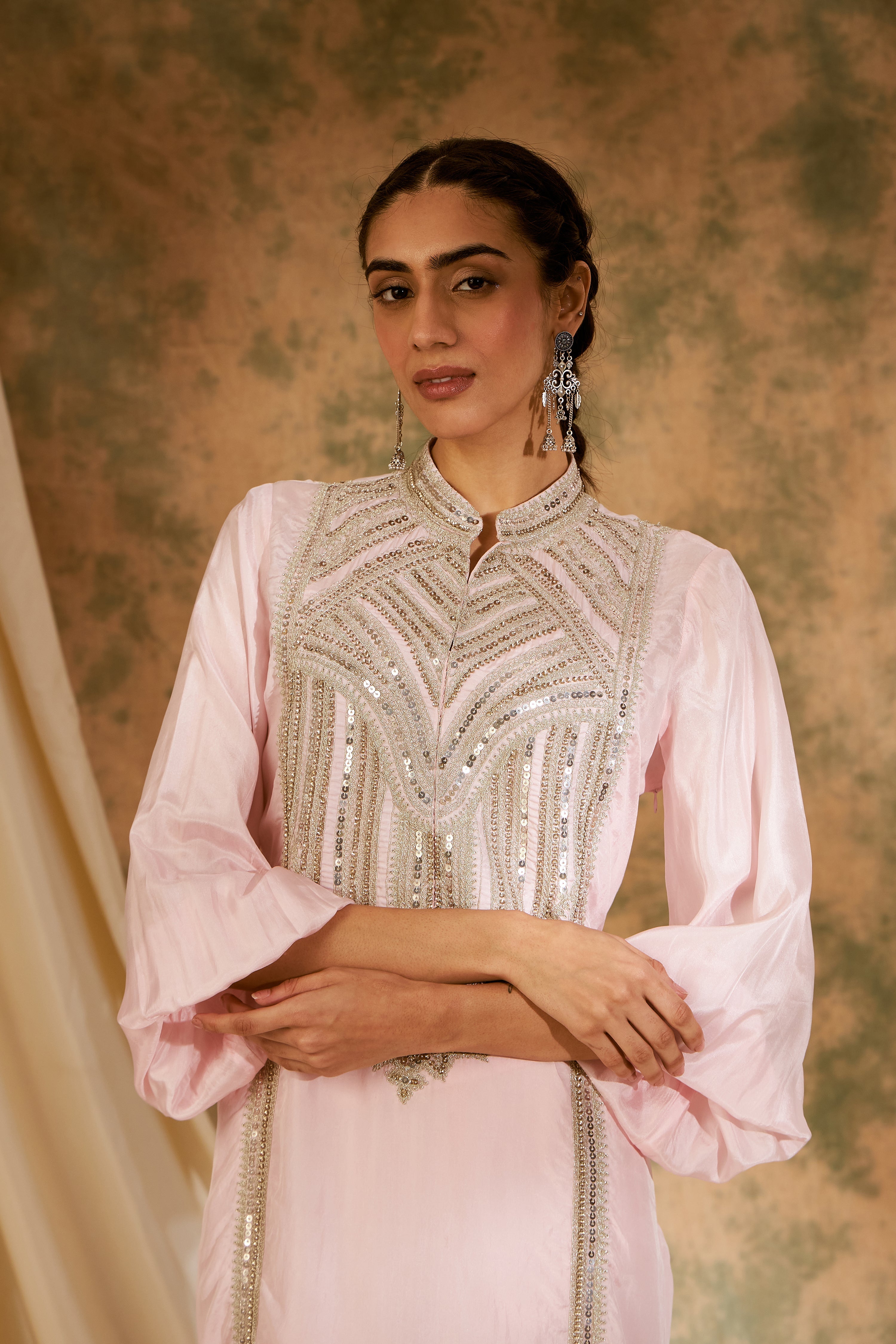 Dori Long Kurta With Balloonn Sleeves & Straight Pants