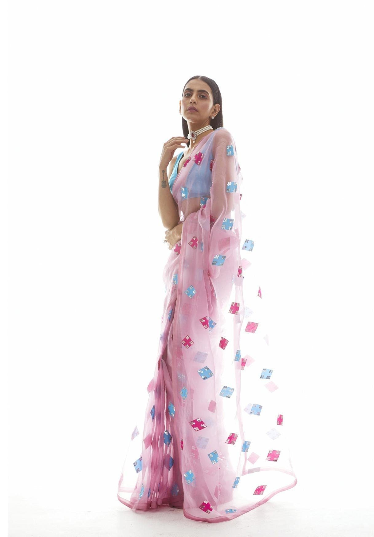 Vvani Vats,VAAW SR 2010,Onion Pink Applique Saree Set