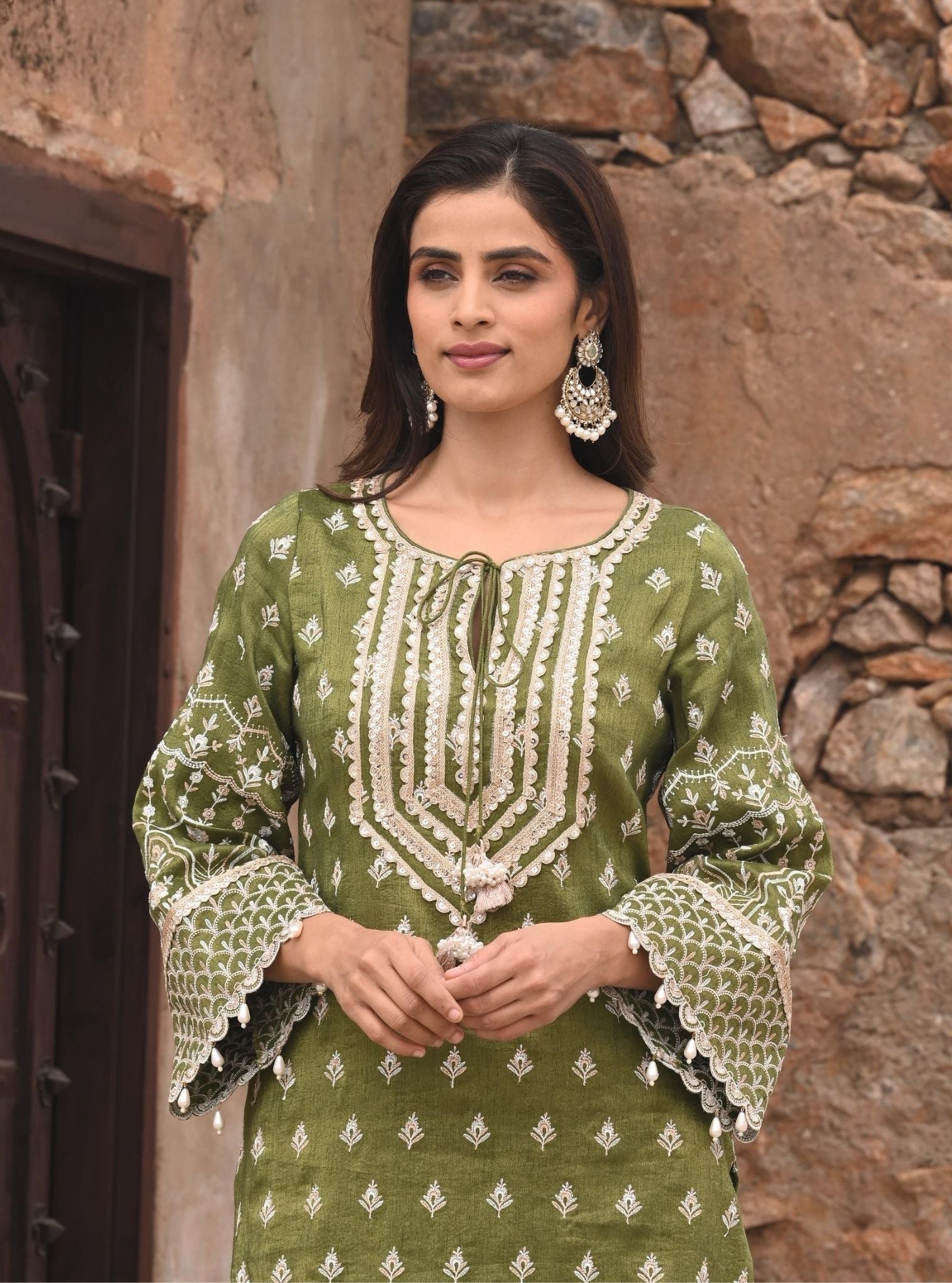 Mulmul Luxe Tissue Satin Dholna Moss Green Kurta With Mulmul Luxe Tissue Satin Dholna Moss Green Pant