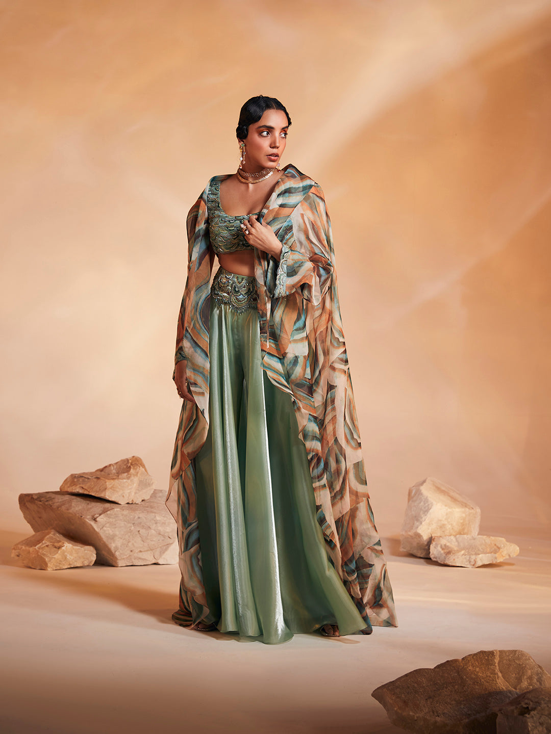 Adoree Cape Set