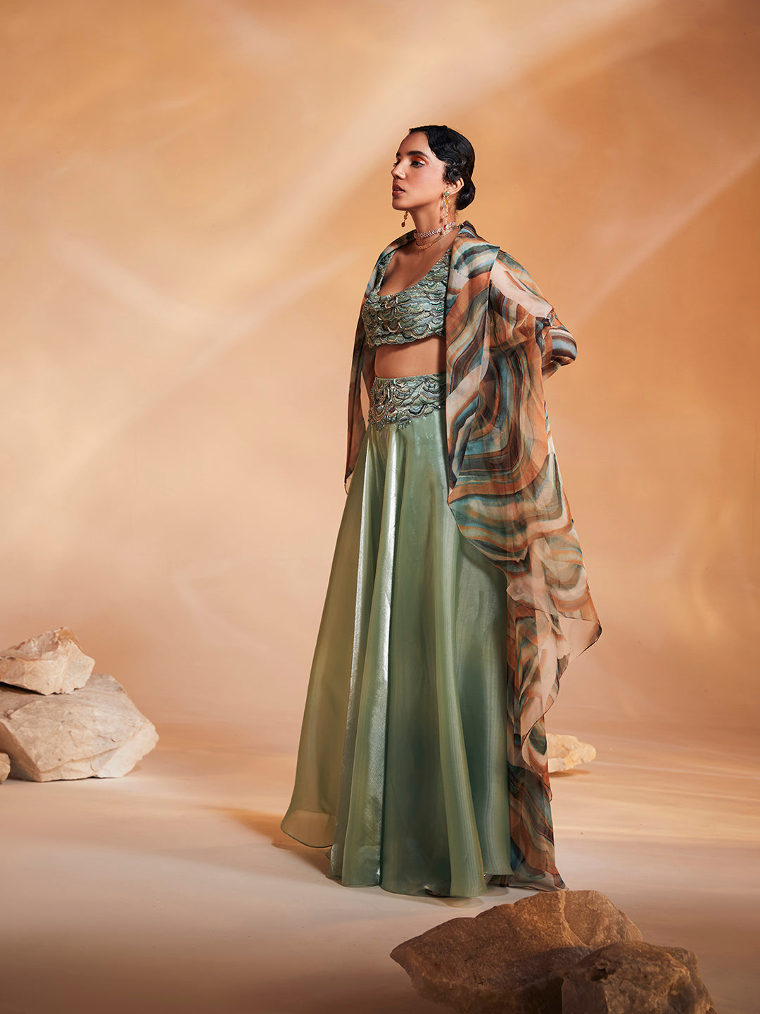 Adoree Cape Set