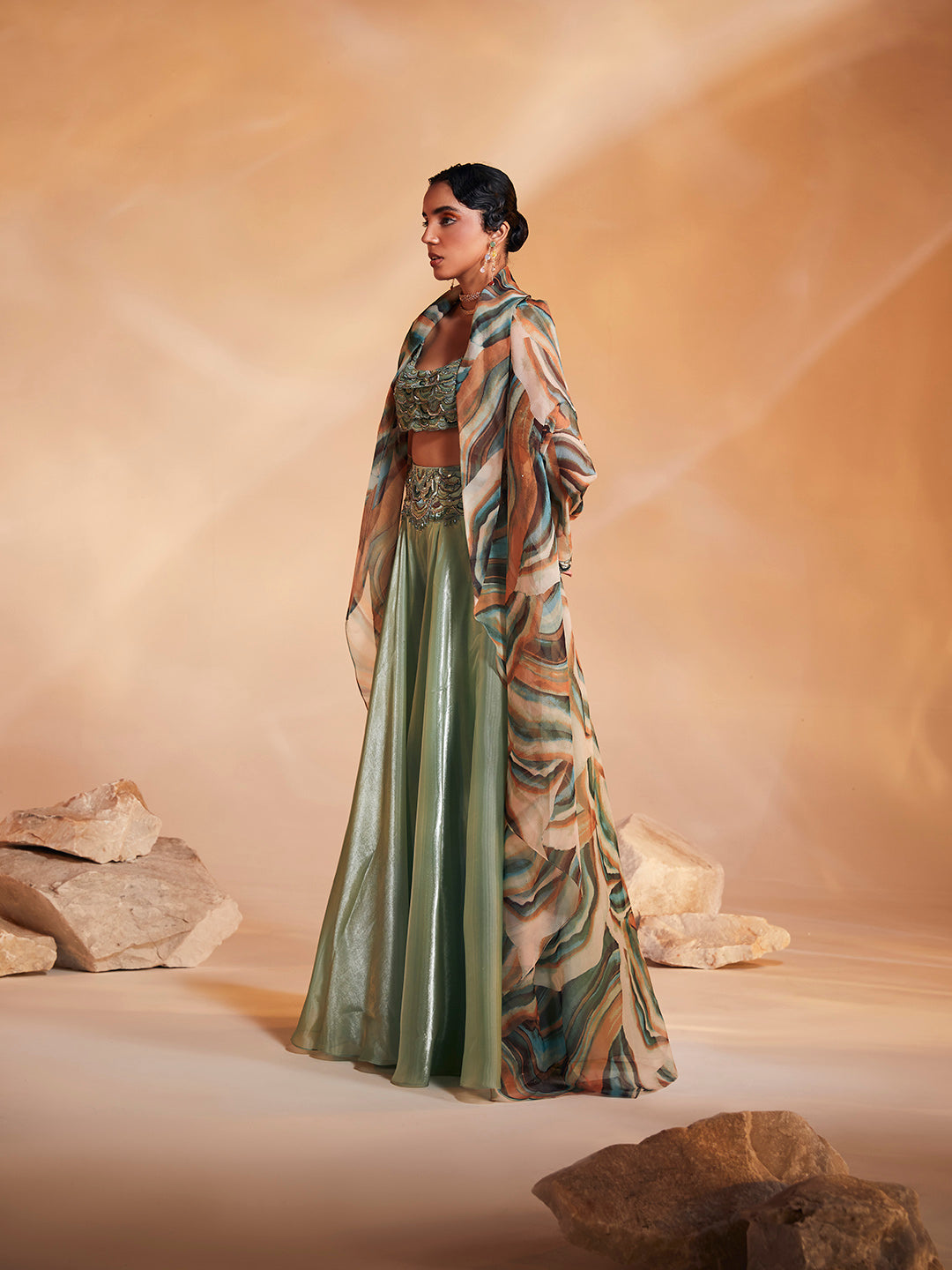 Adoree Cape Set
