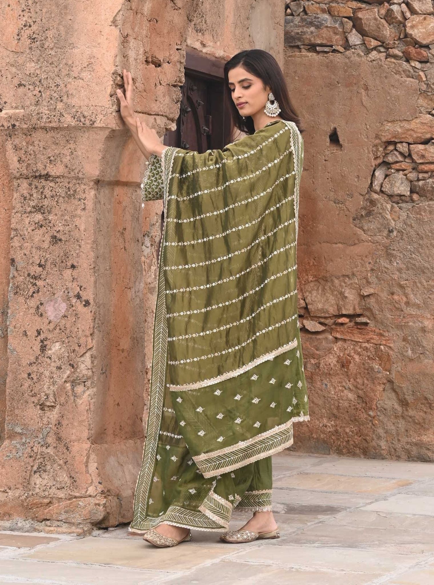 Mulmul Luxe Tissue Satin Dholna Moss Green Kurta With Mulmul Luxe Tissue Satin Dholna Moss Green Pant