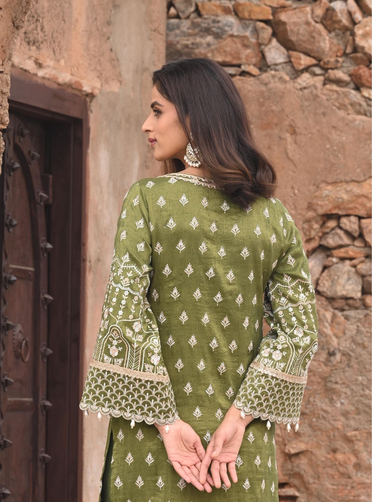 Mulmul Luxe Tissue Satin Dholna Moss Green Kurta With Mulmul Luxe Tissue Satin Dholna Moss Green Pant