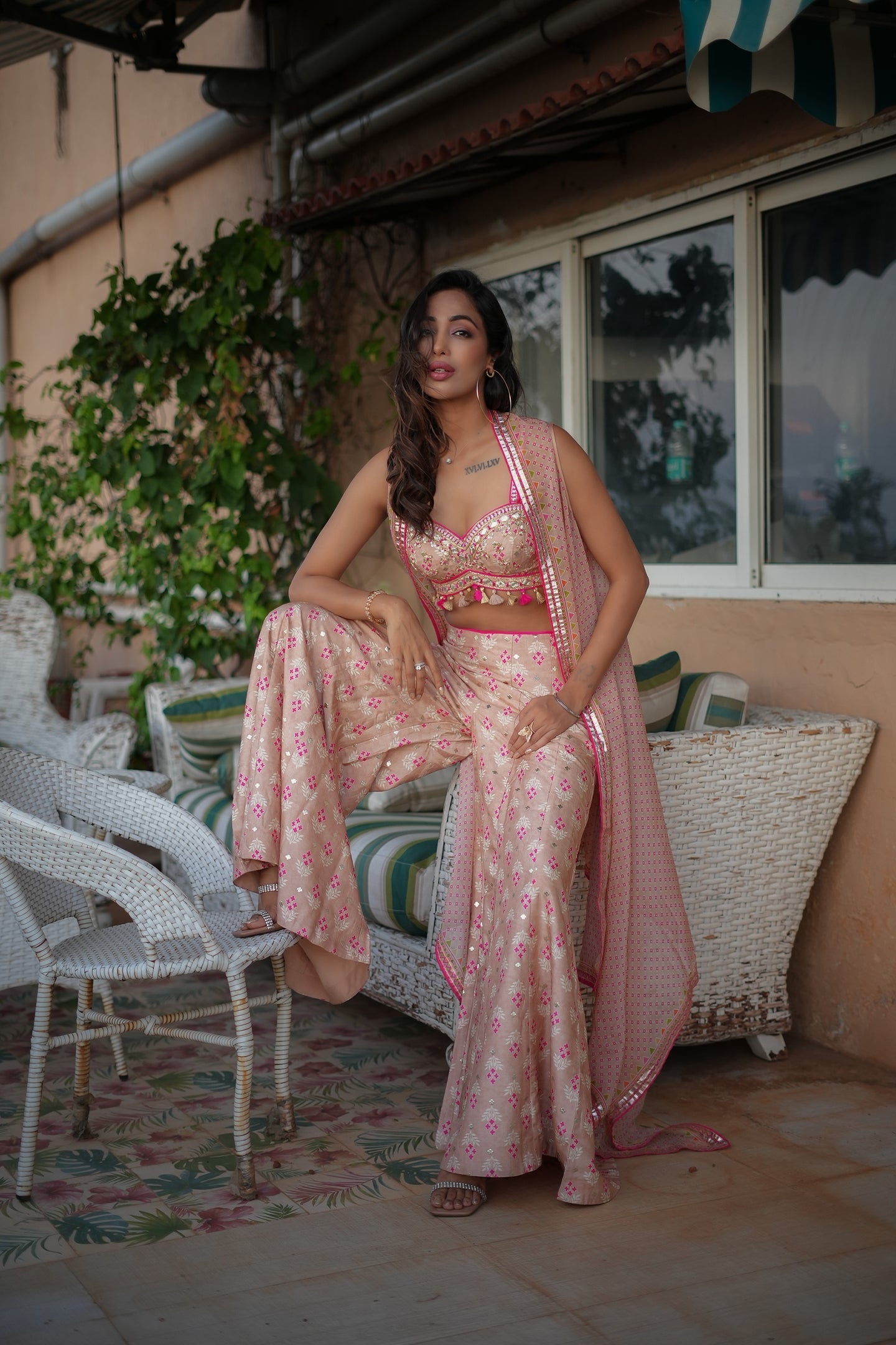 Heera Sohal In Tilla Panel Pant With Cape