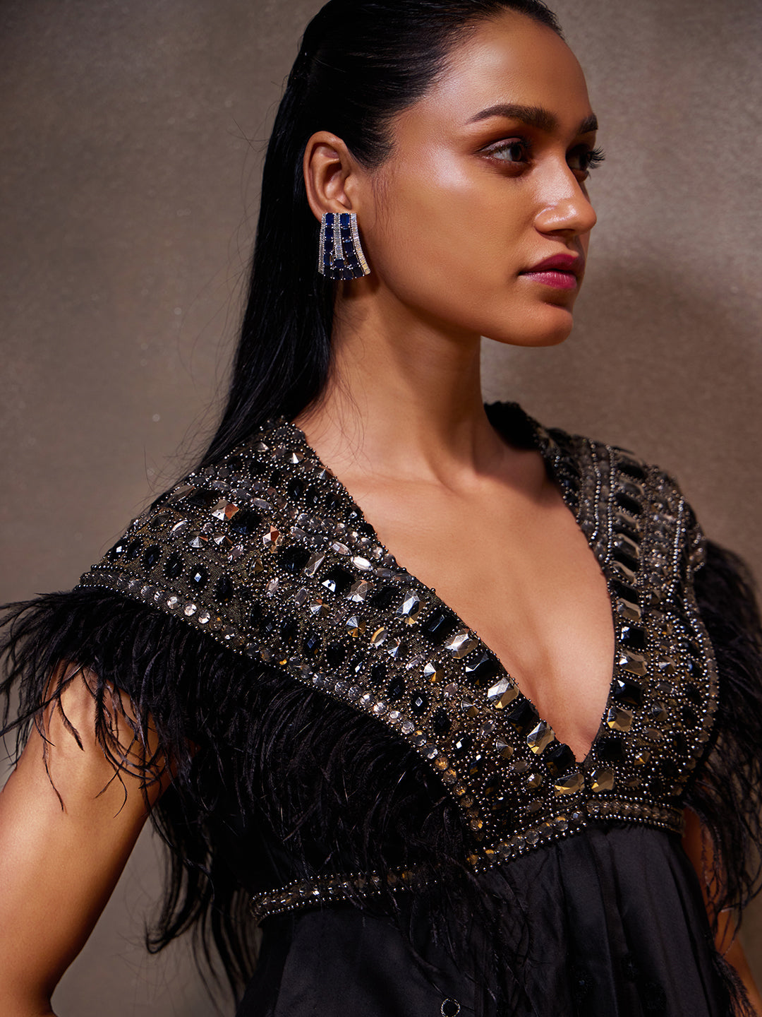 Ava Sharara Set