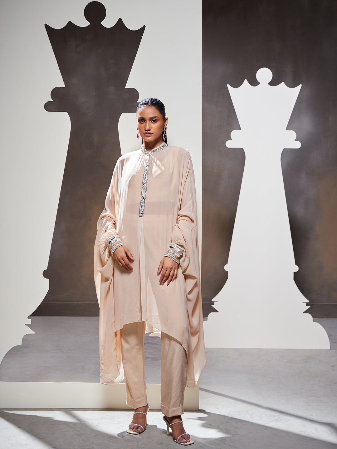 Laurel Cape Set