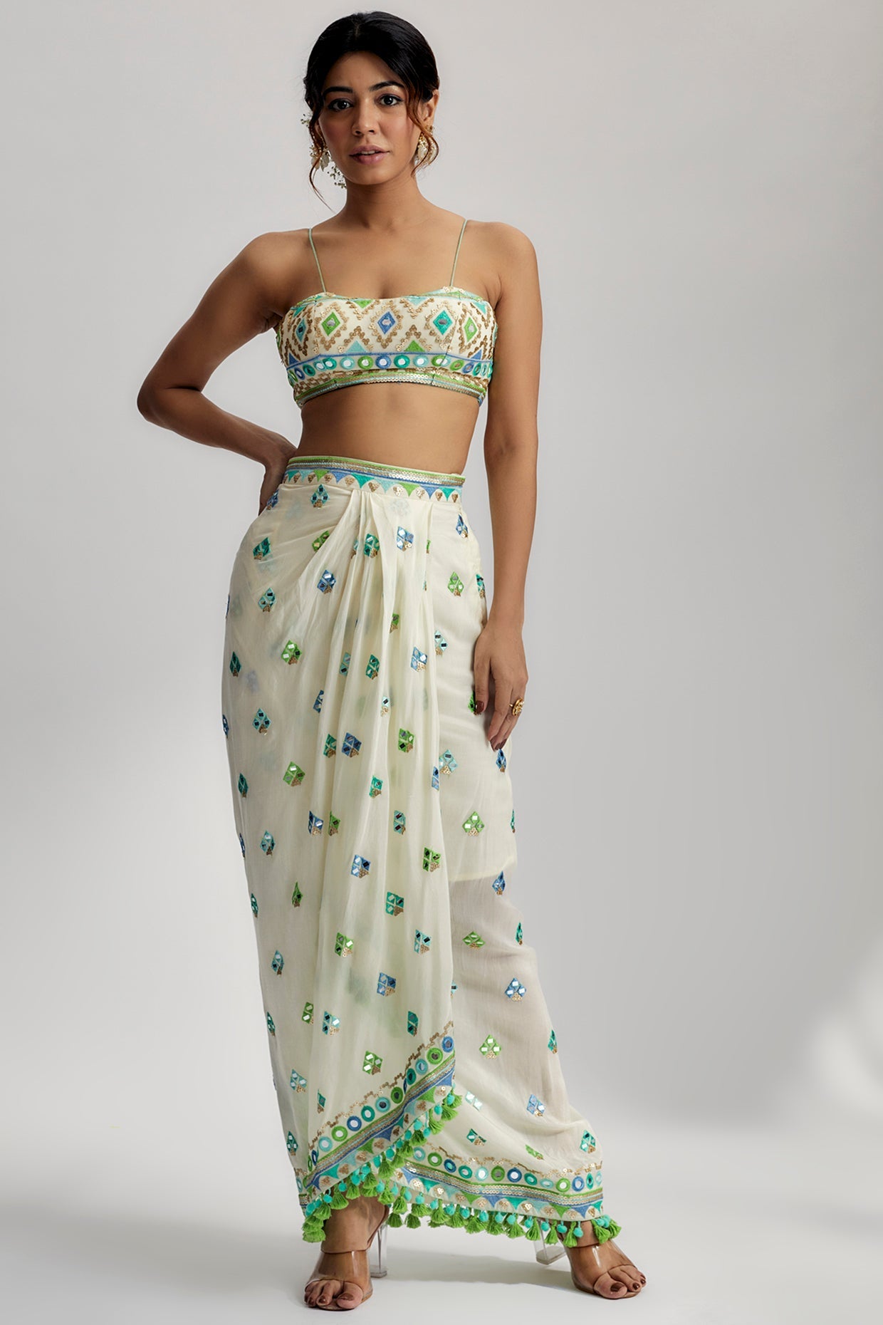 The Imrat Cape Set With Skirt