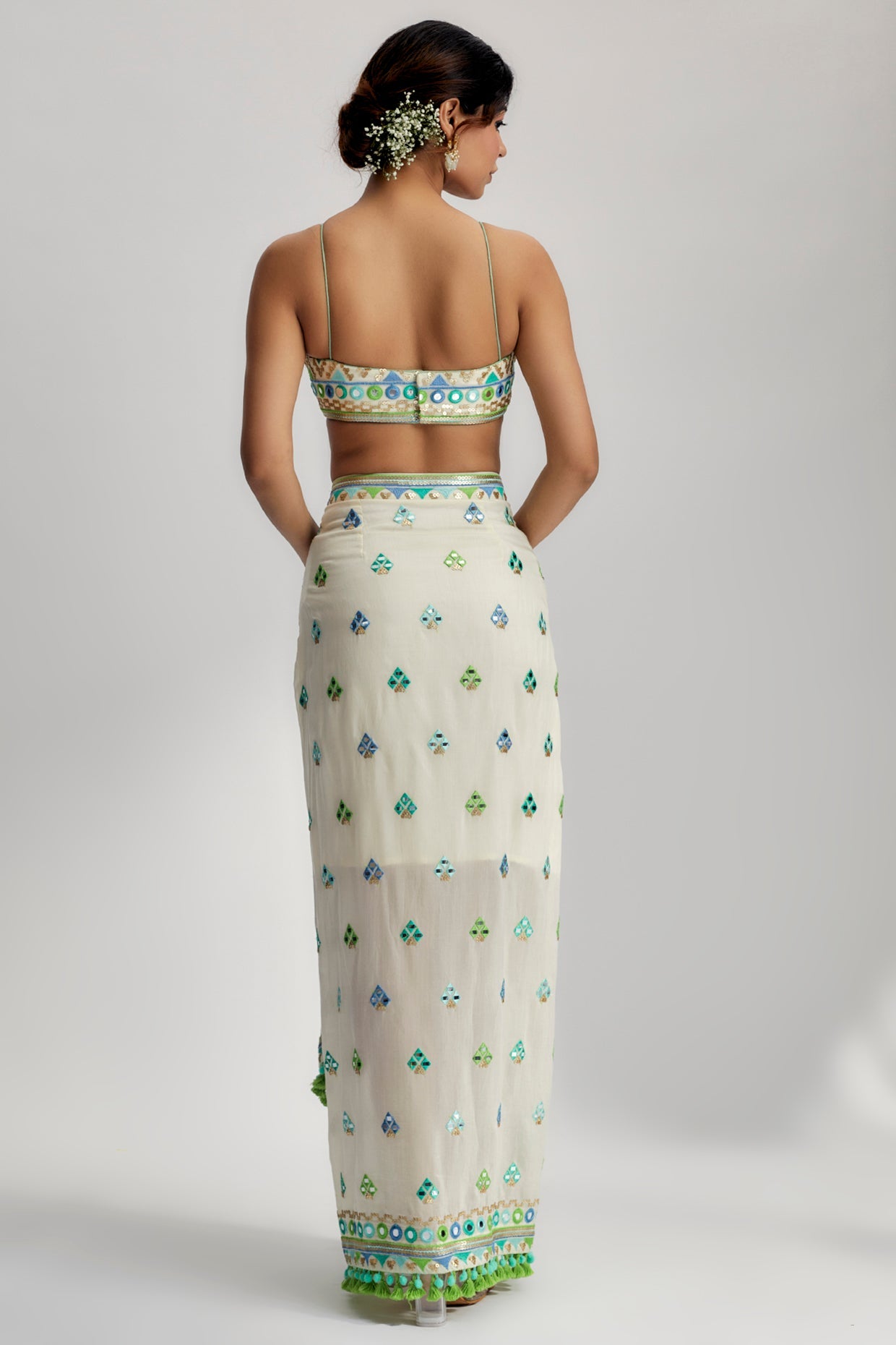 The Imrat Cape Set With Skirt