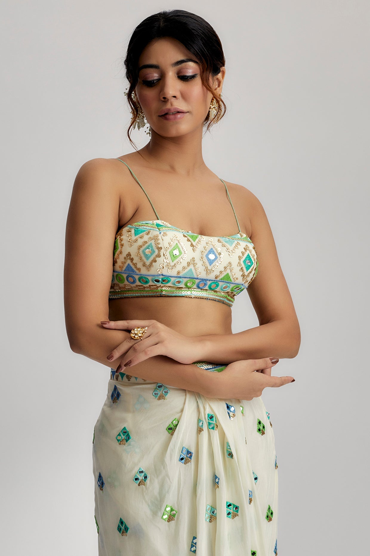 The Imrat Cape Set With Skirt