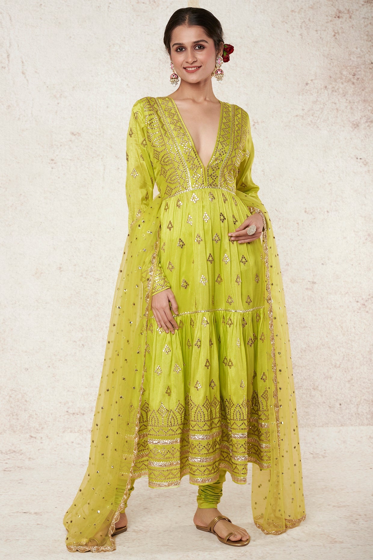 Suhana Ag Tiered Churidar With Dupatta