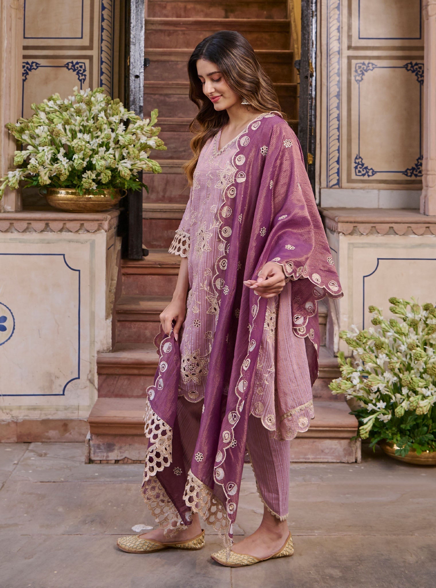 Mulmul Banarsi Magan Lilac Kurta With Mulmul Banarsi Magan Lilac Dhoti Pant