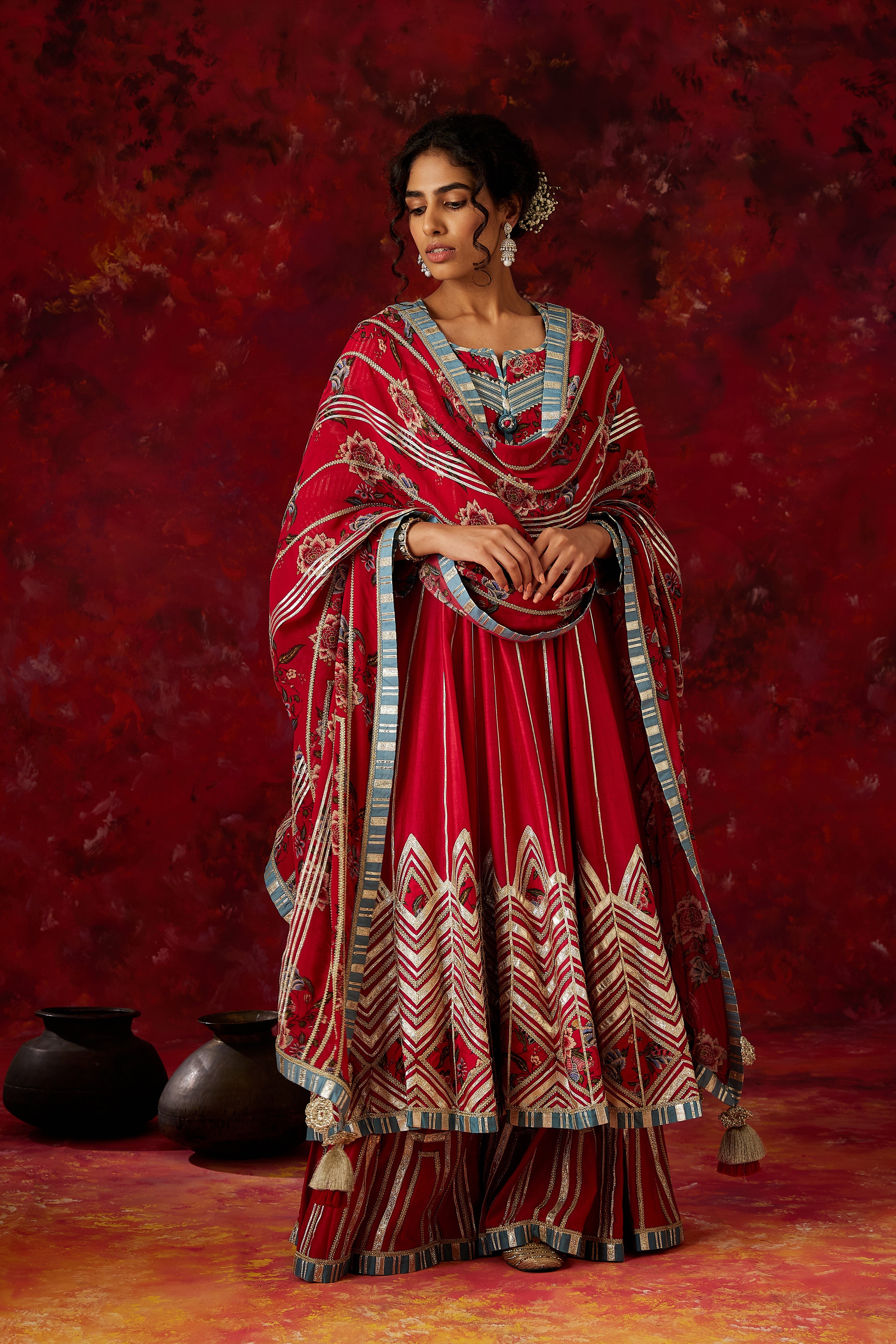 Aamna Kaleedar & Sharara