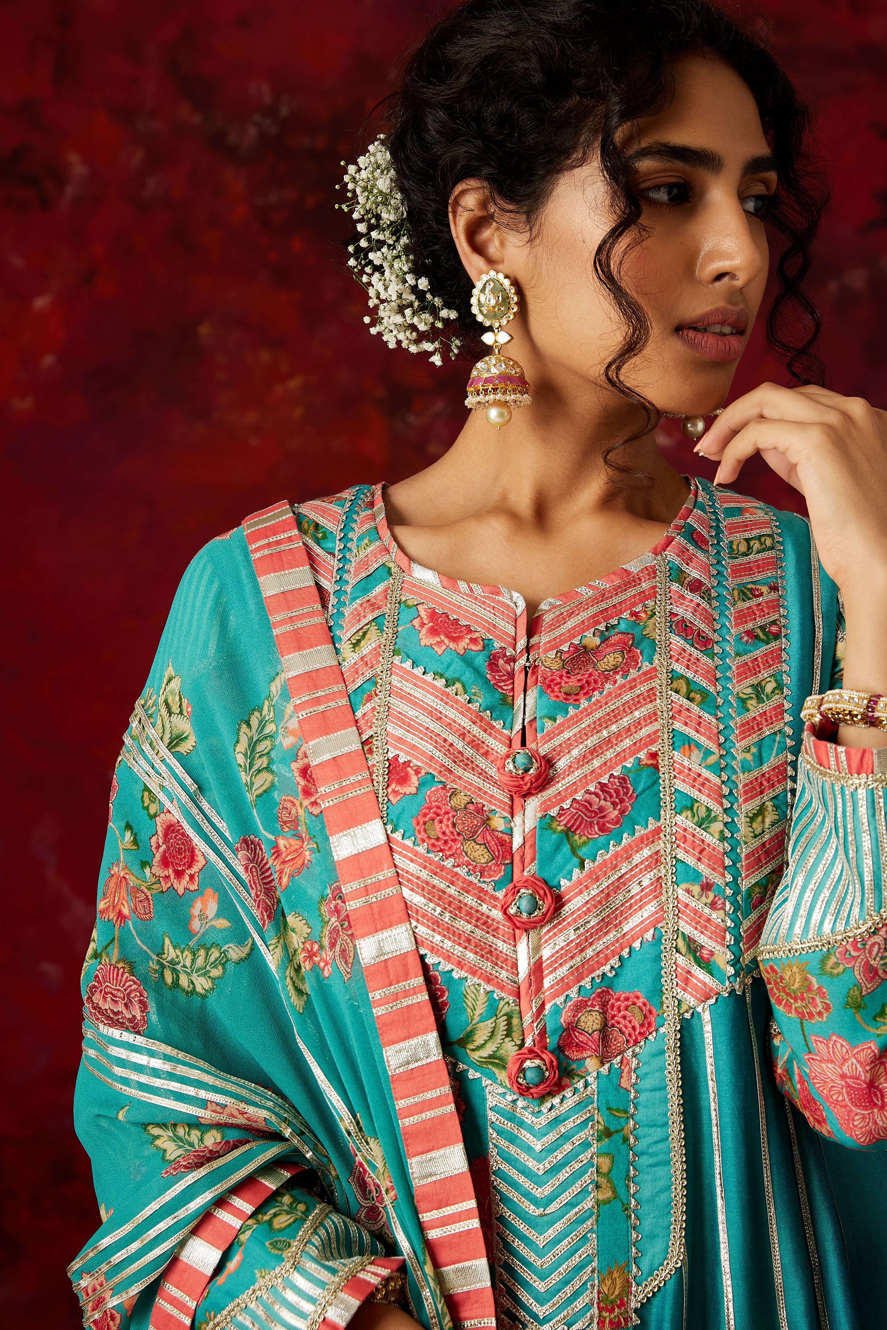 Aamna Kaleedar & Sharara