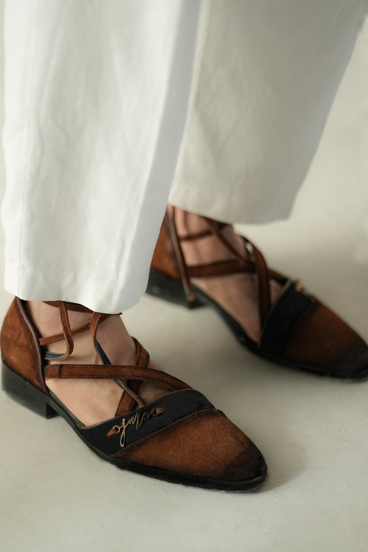 Cross Ankle-Strap Caligae In Tan