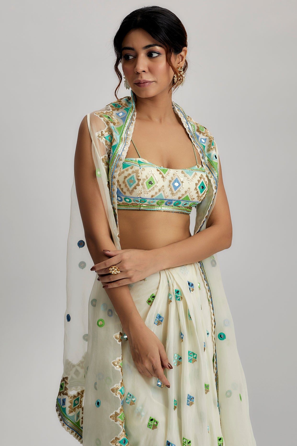 The Imrat Cape Set With Skirt