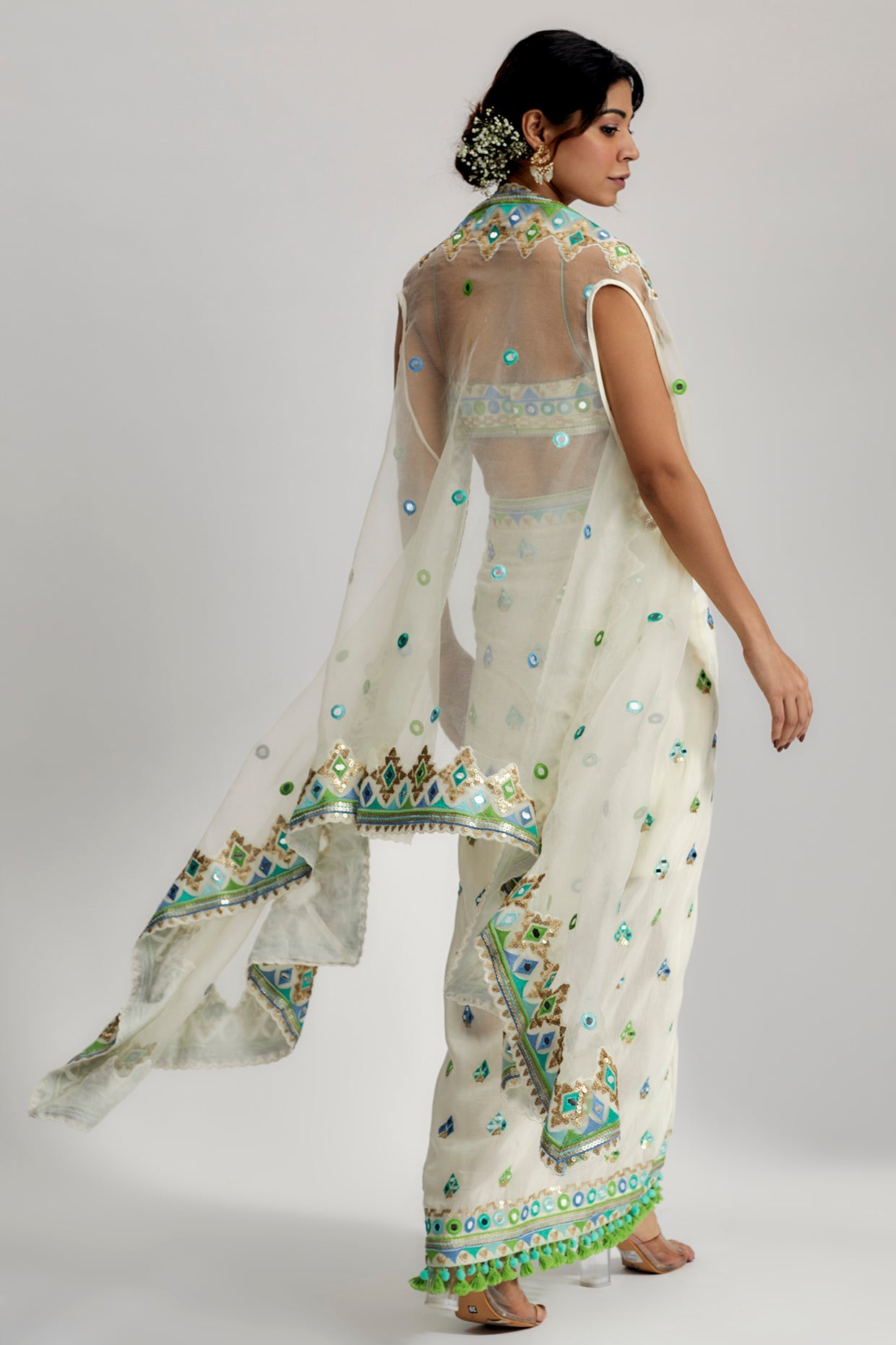The Imrat Cape Set With Skirt