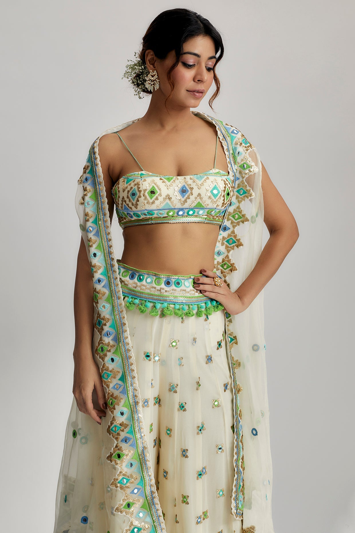 The Imrat Cape Set With Skirt