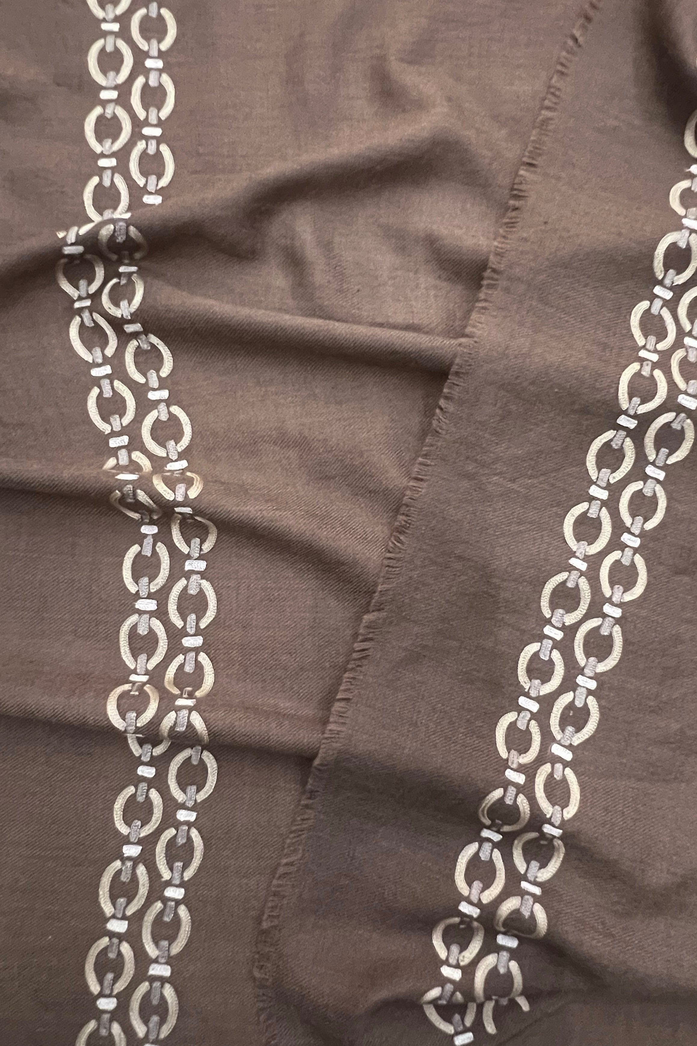 The Linkedin | Embroidered Fine Wool Silk Stole
