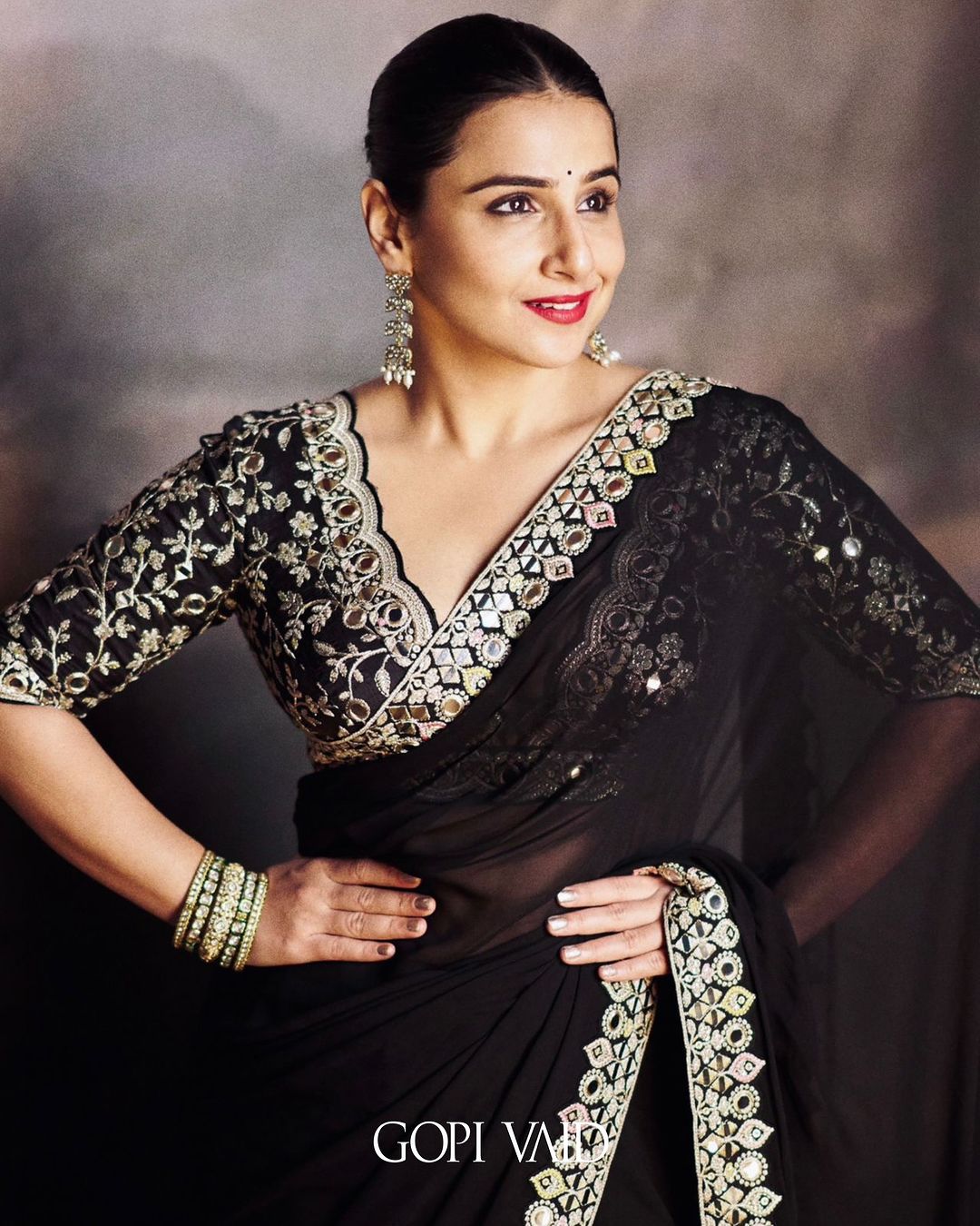 Vidya Balan In Meili Saree Set