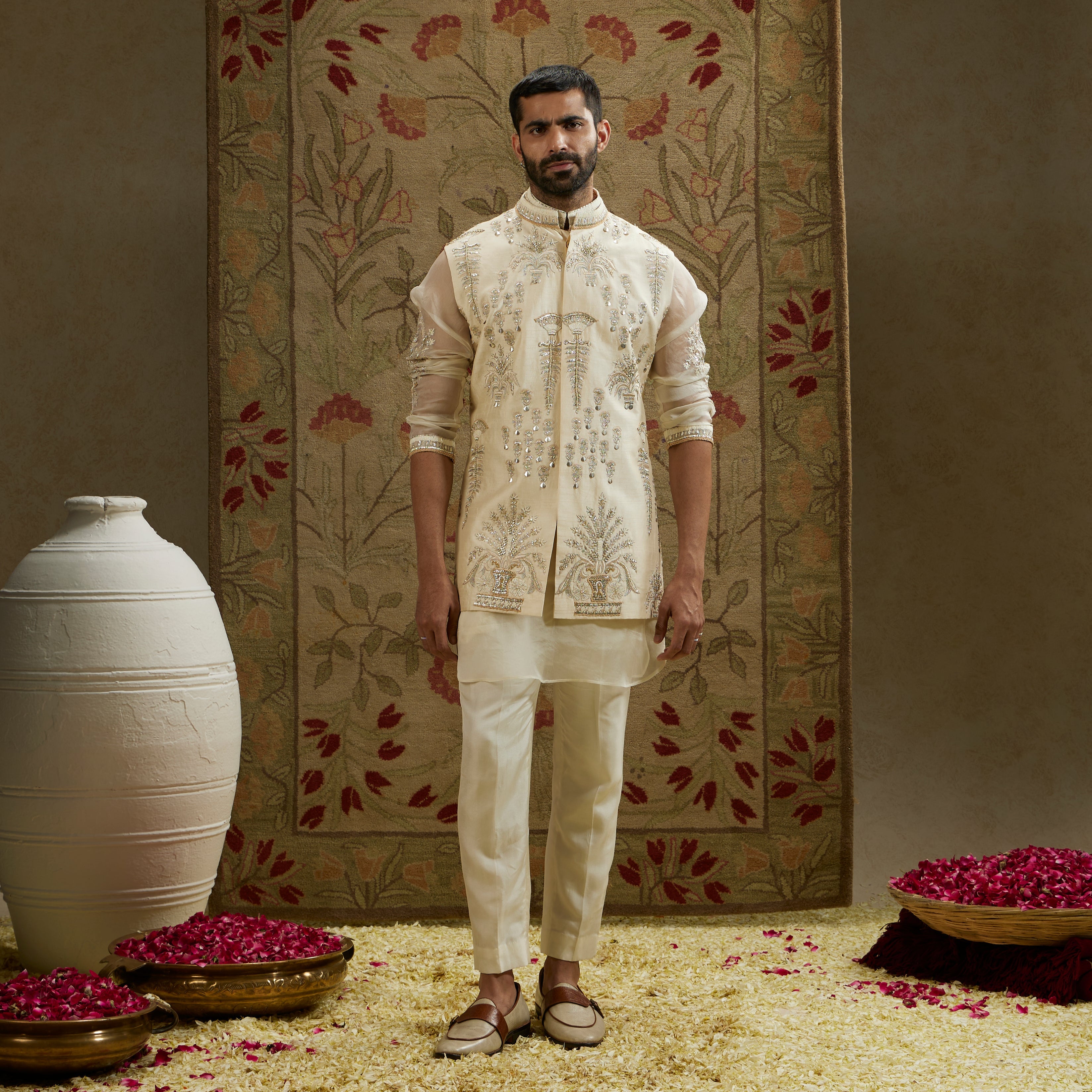 Magnolia Embellished Bundi