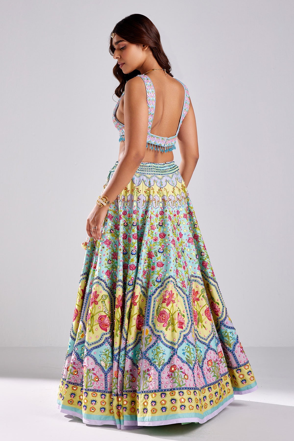 Nisha Aggarwal In Tiffany Blue Print & Embroidered Lehenga Set