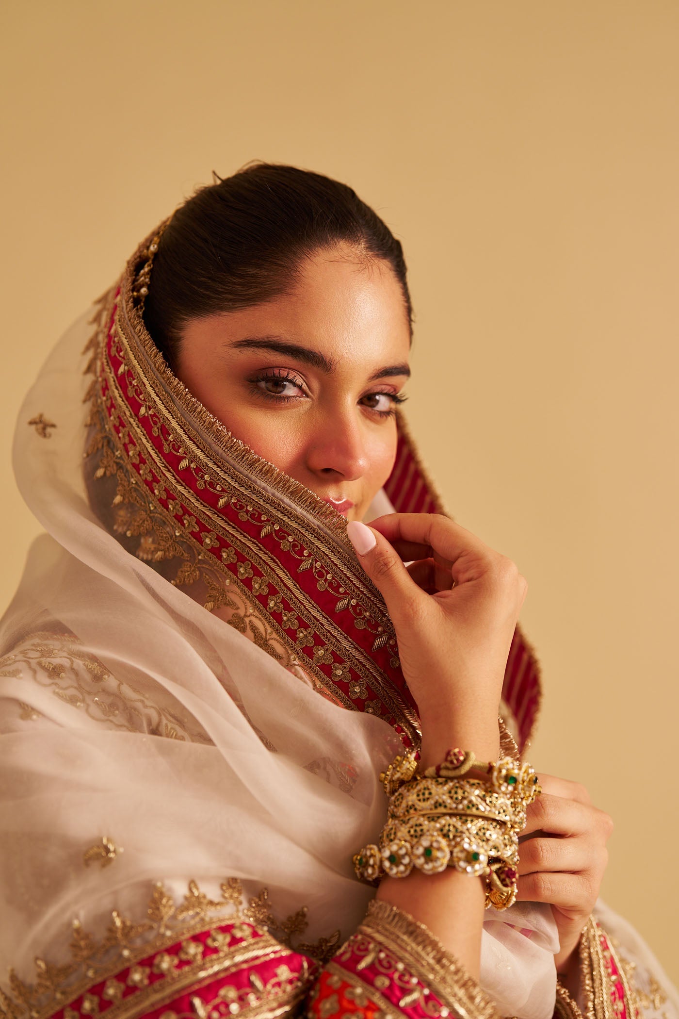 Nargis - Dabka Zardozi Embroidered Rich Banarasi Kalidaar Daisy Ivory Long Chauga Set