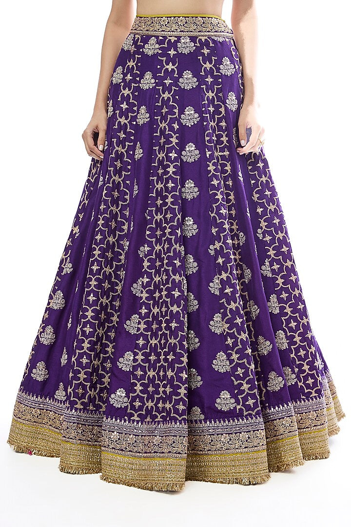 Ayat Lehenga Set