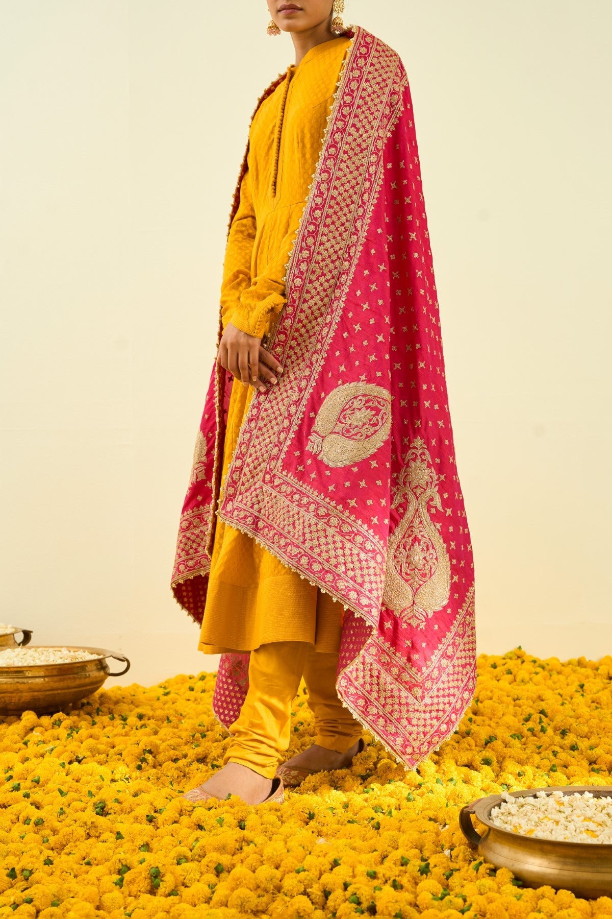 Rani Hotpink Floral Tilla Embroidery Odhni