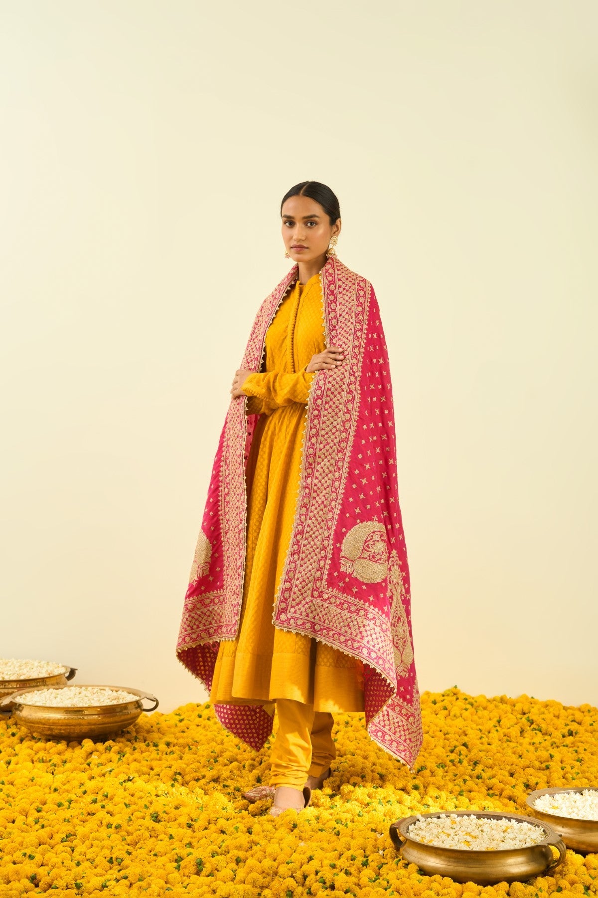 Rani Hotpink Floral Tilla Embroidery Odhni
