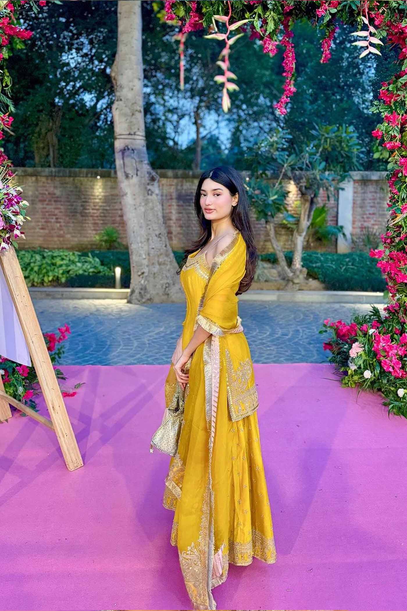 Medha Das In Aabroo - Glaze Mustard Short Kurta With Sharara And Dupatta