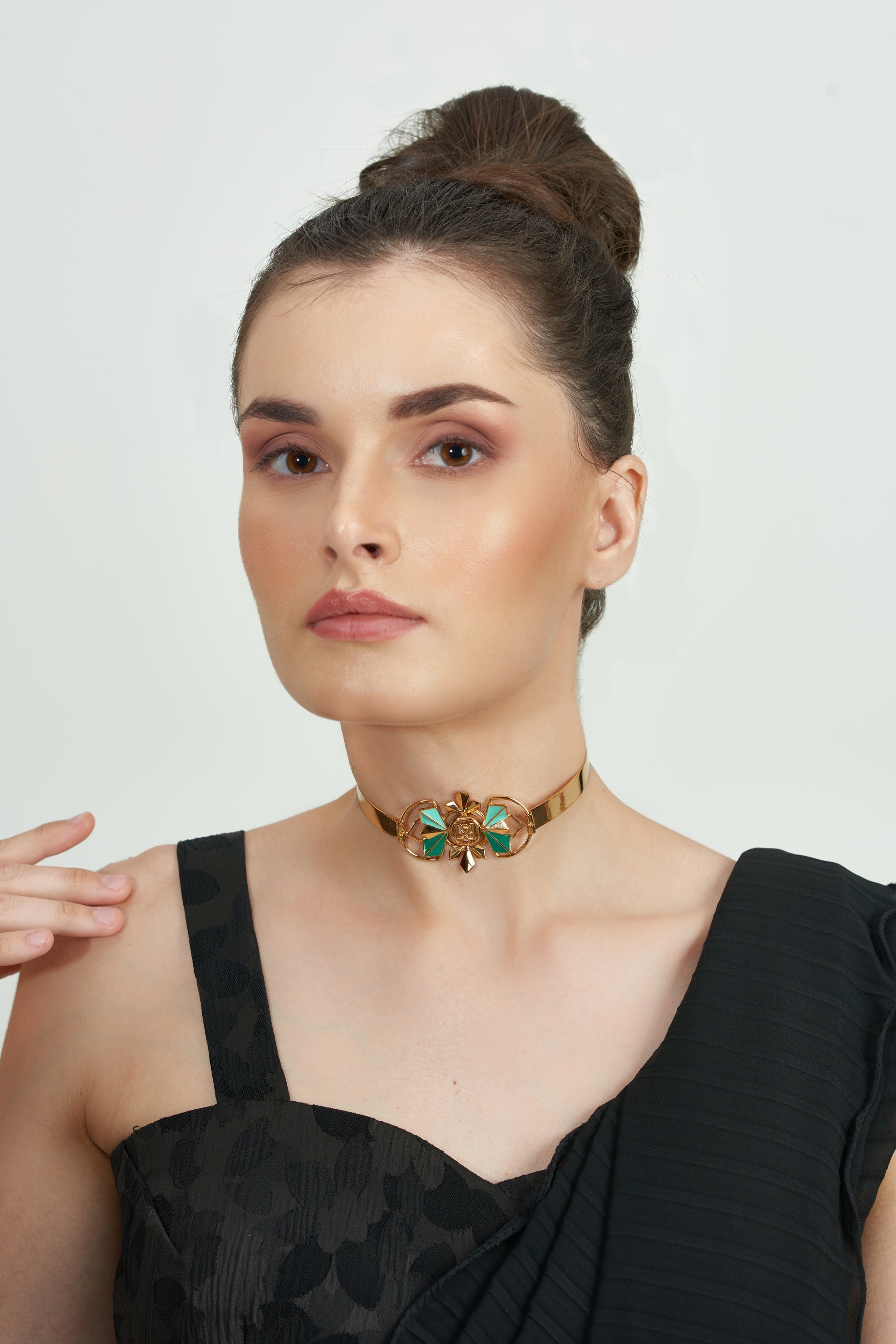 Clarris Muse Choker