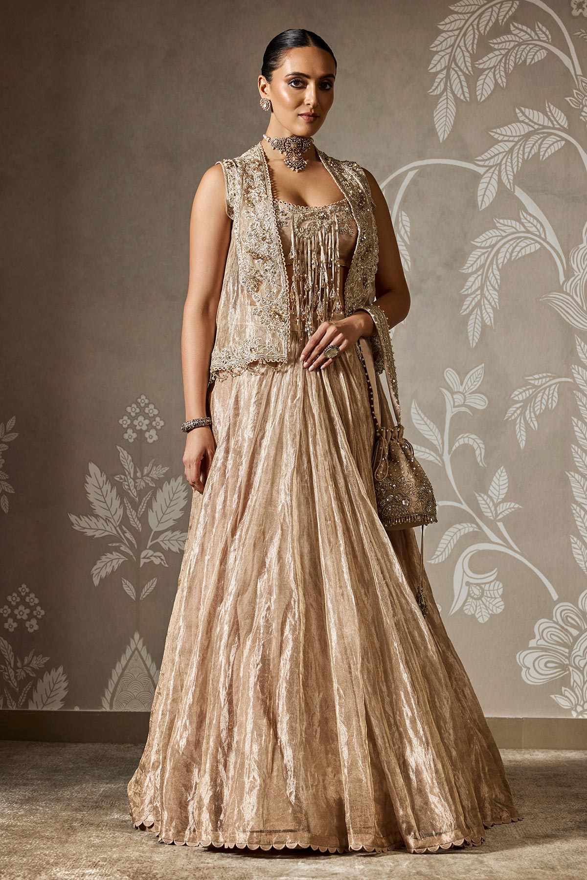 Arushi's Mehra In Sunehri Lehenga Set