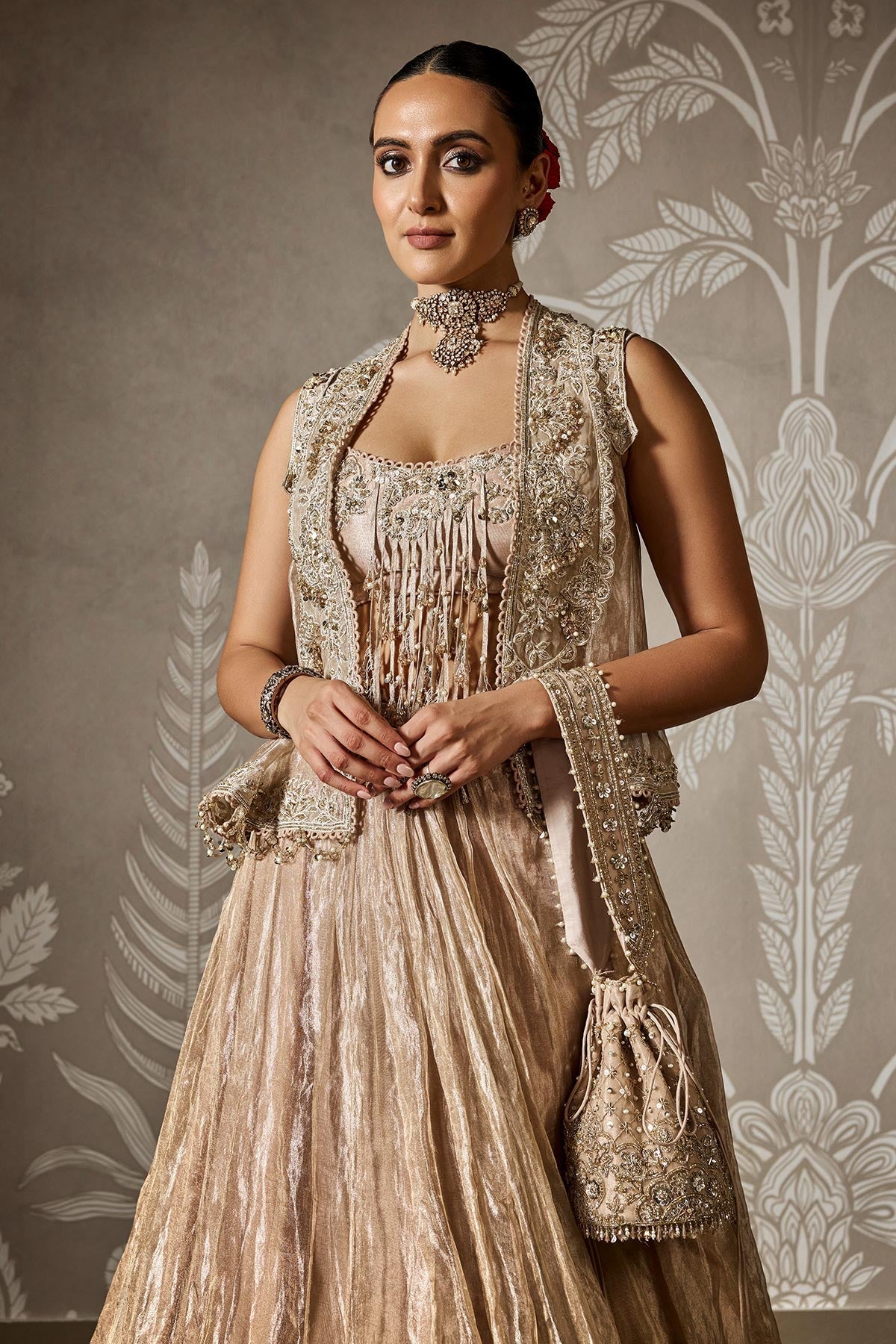 Arushi's Mehra In Sunehri Lehenga Set