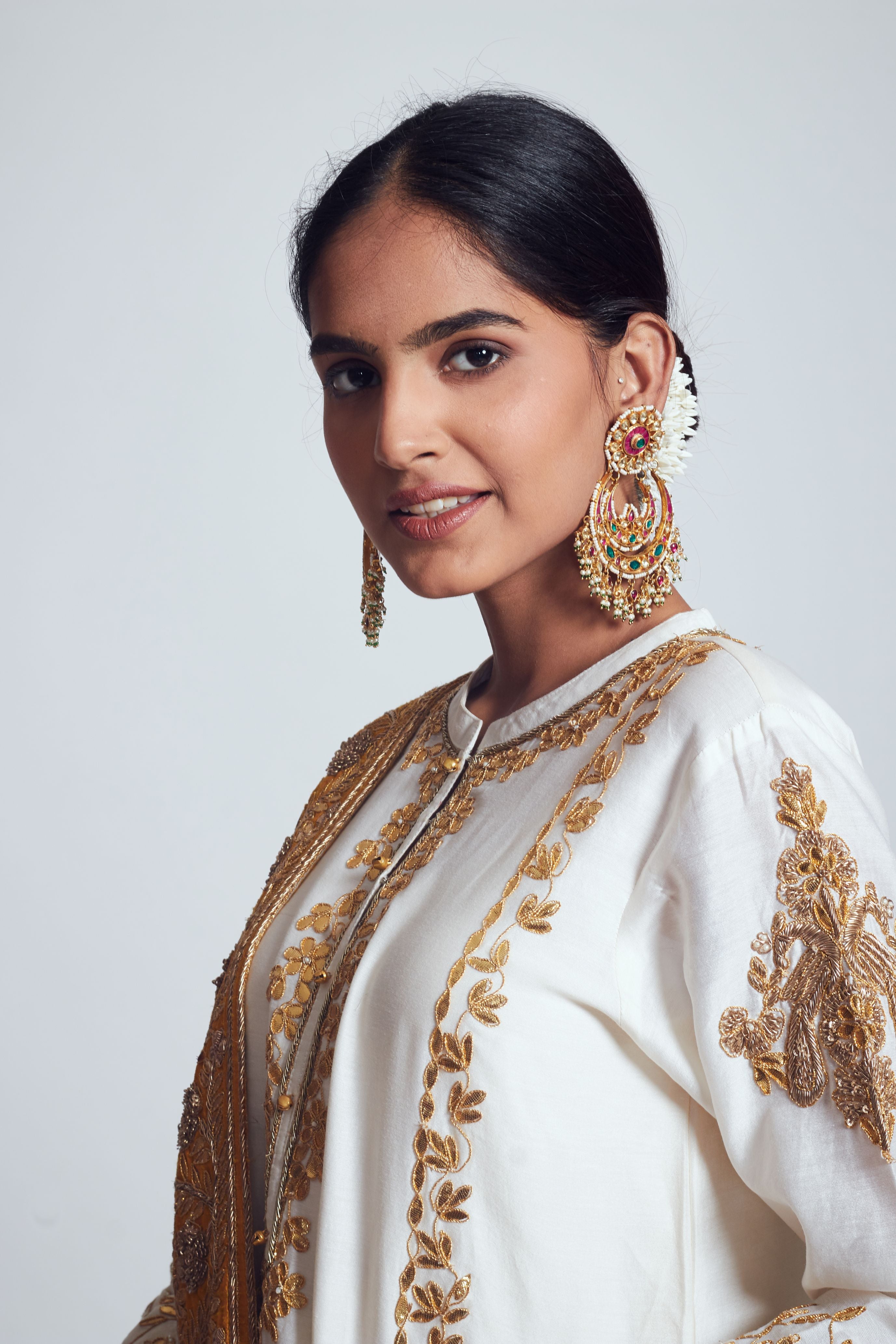 Syra- Daisy Ivory Gota Patti & Dabka Zardozi Work Kurta Garara