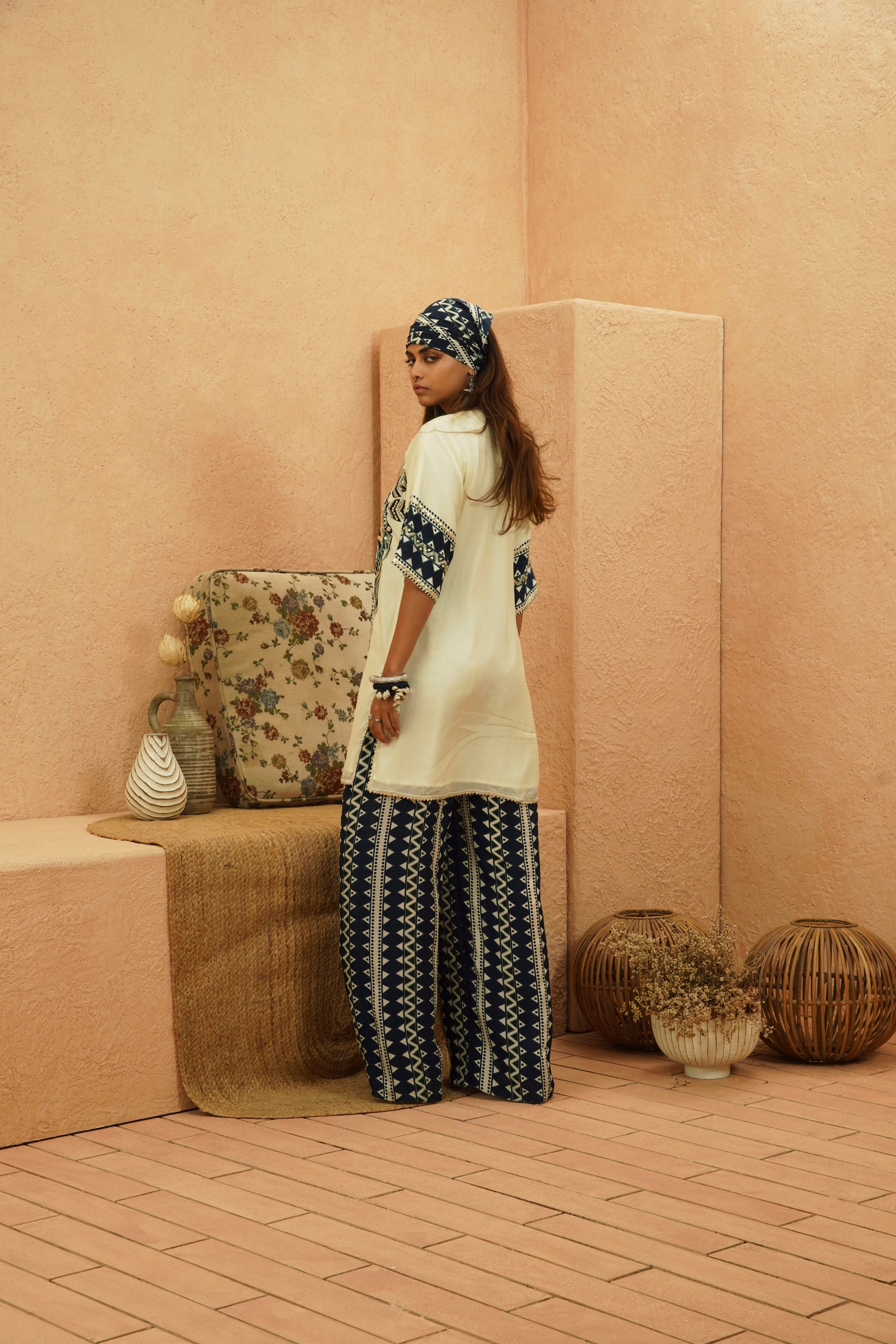 Amira Embellished Kurta With Pant