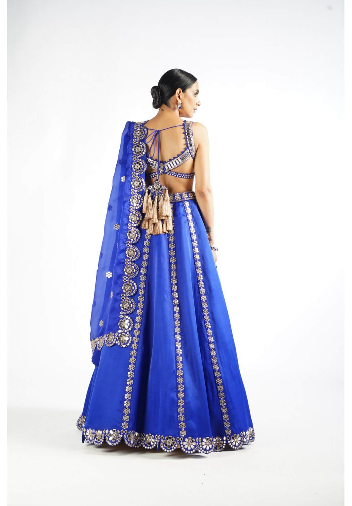 Vvani Vats,VAAW LH 2205,Royal Blue Flower Linear Lehenga Set