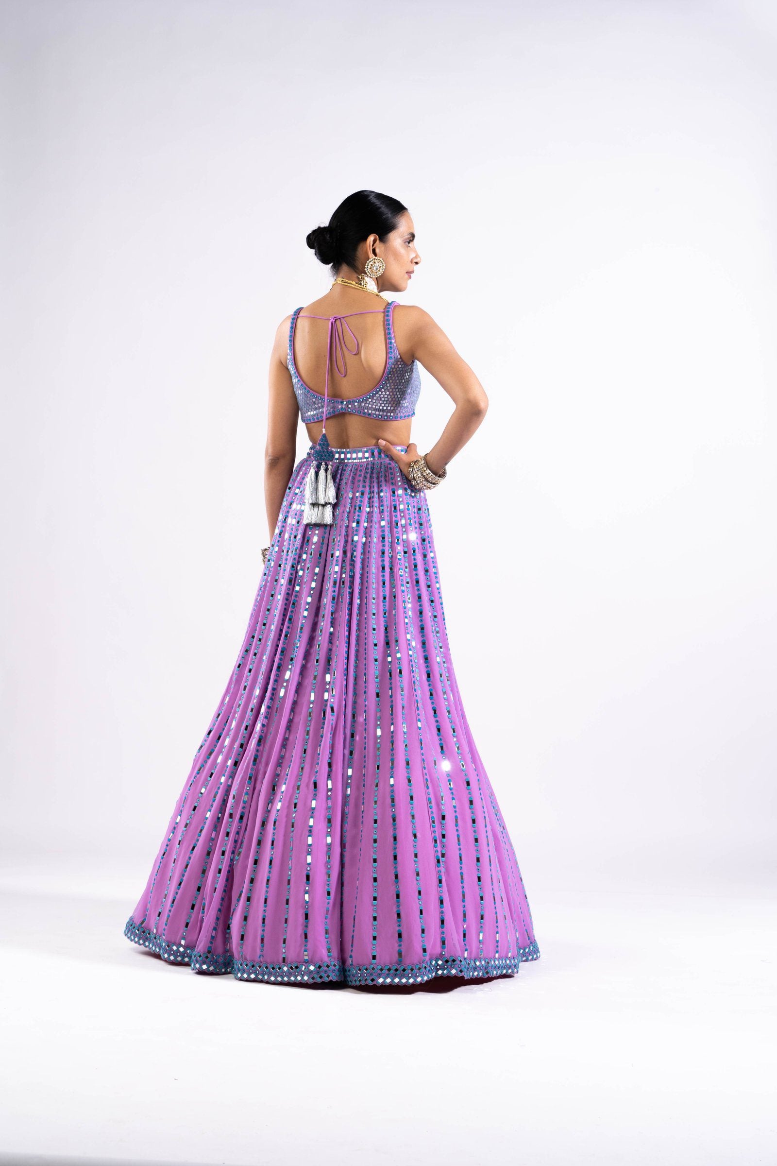 Vvani Vats,VASS LH 2348,Mauve Linear Drop Lehenga With Metallic Blouse