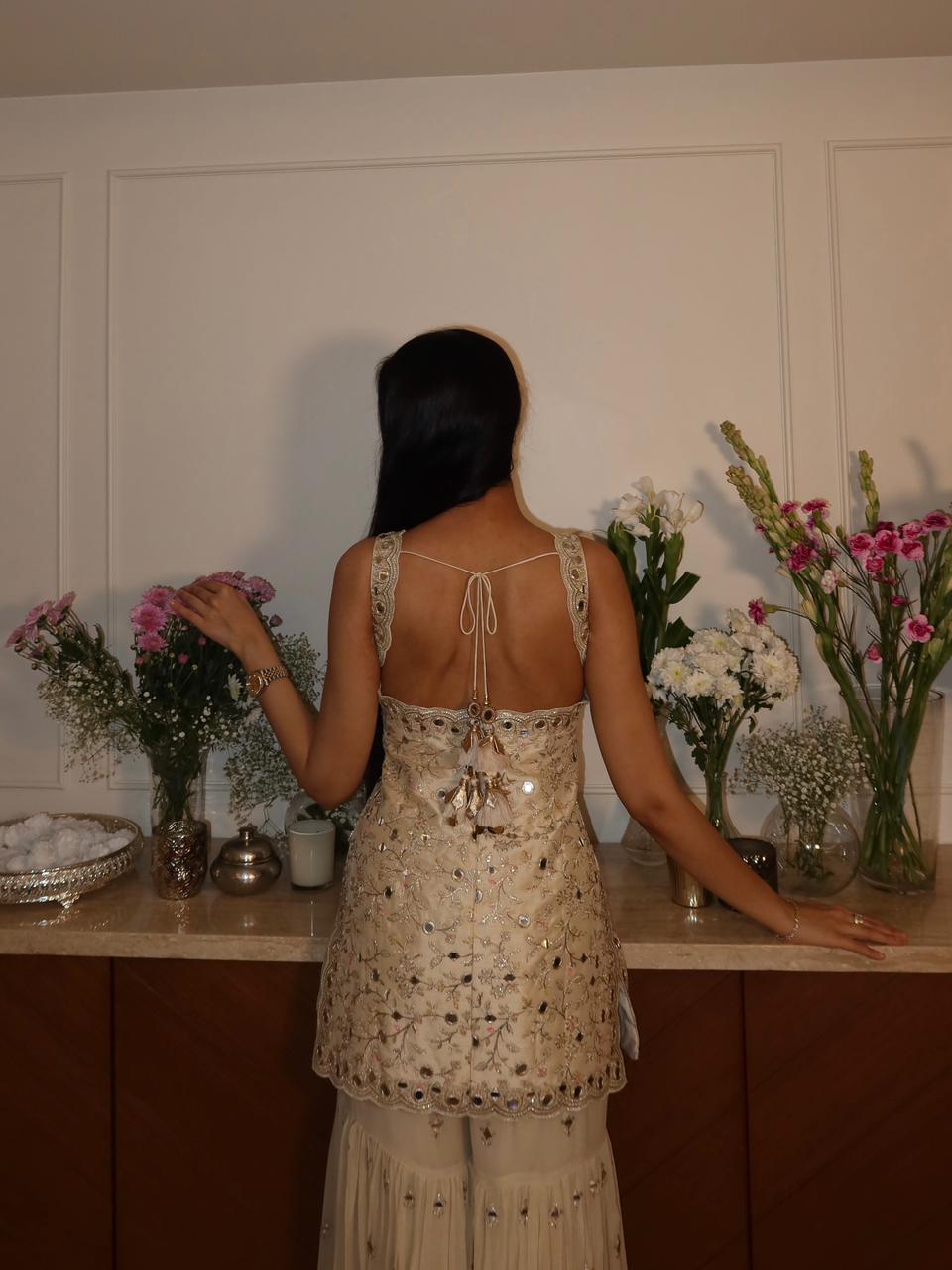 Hanna Khan In Soneera Sharara Set