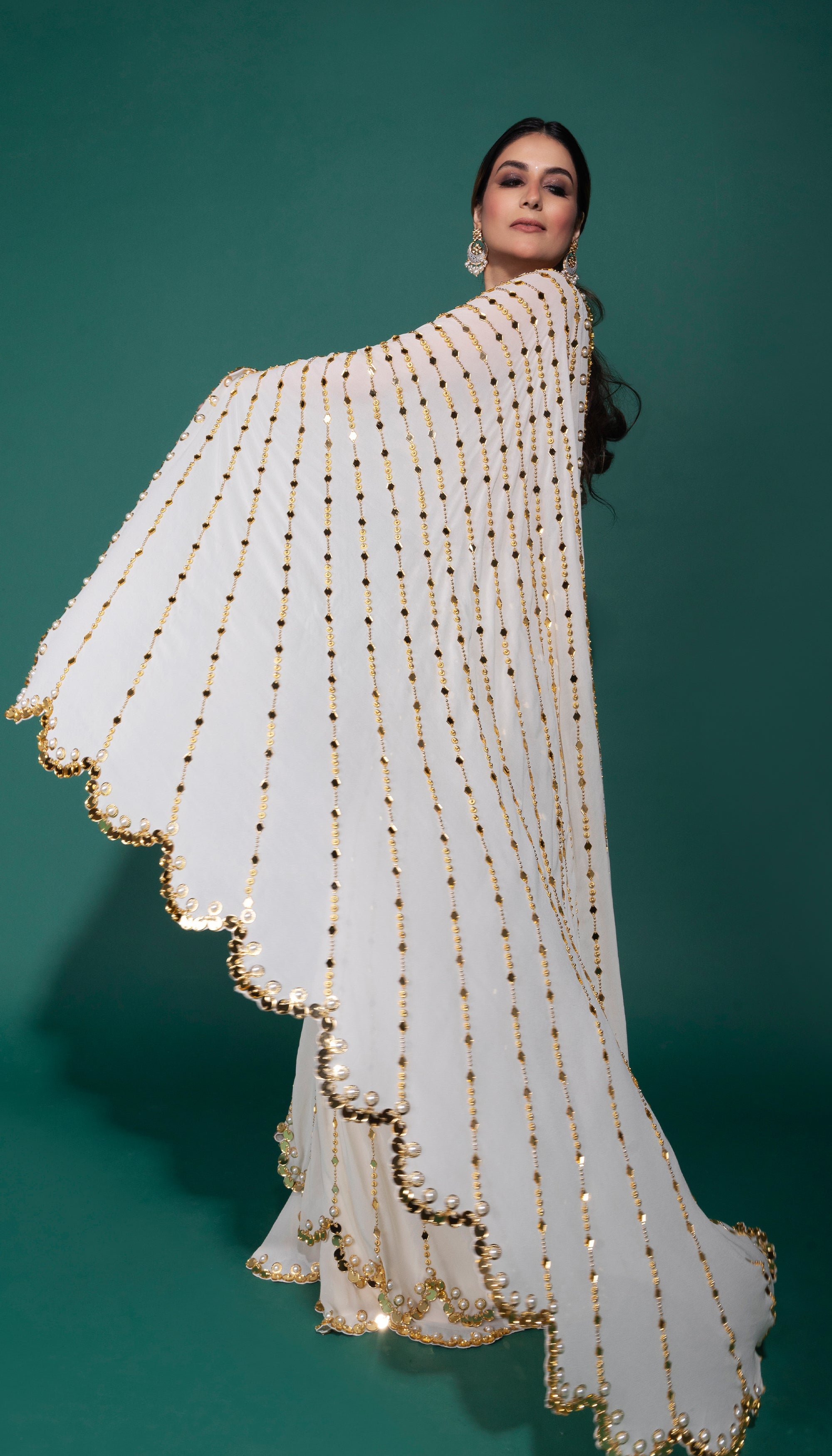 Sobhita Dhulipala In Ivory Ballet- Ivory Pre-Stitched Saree