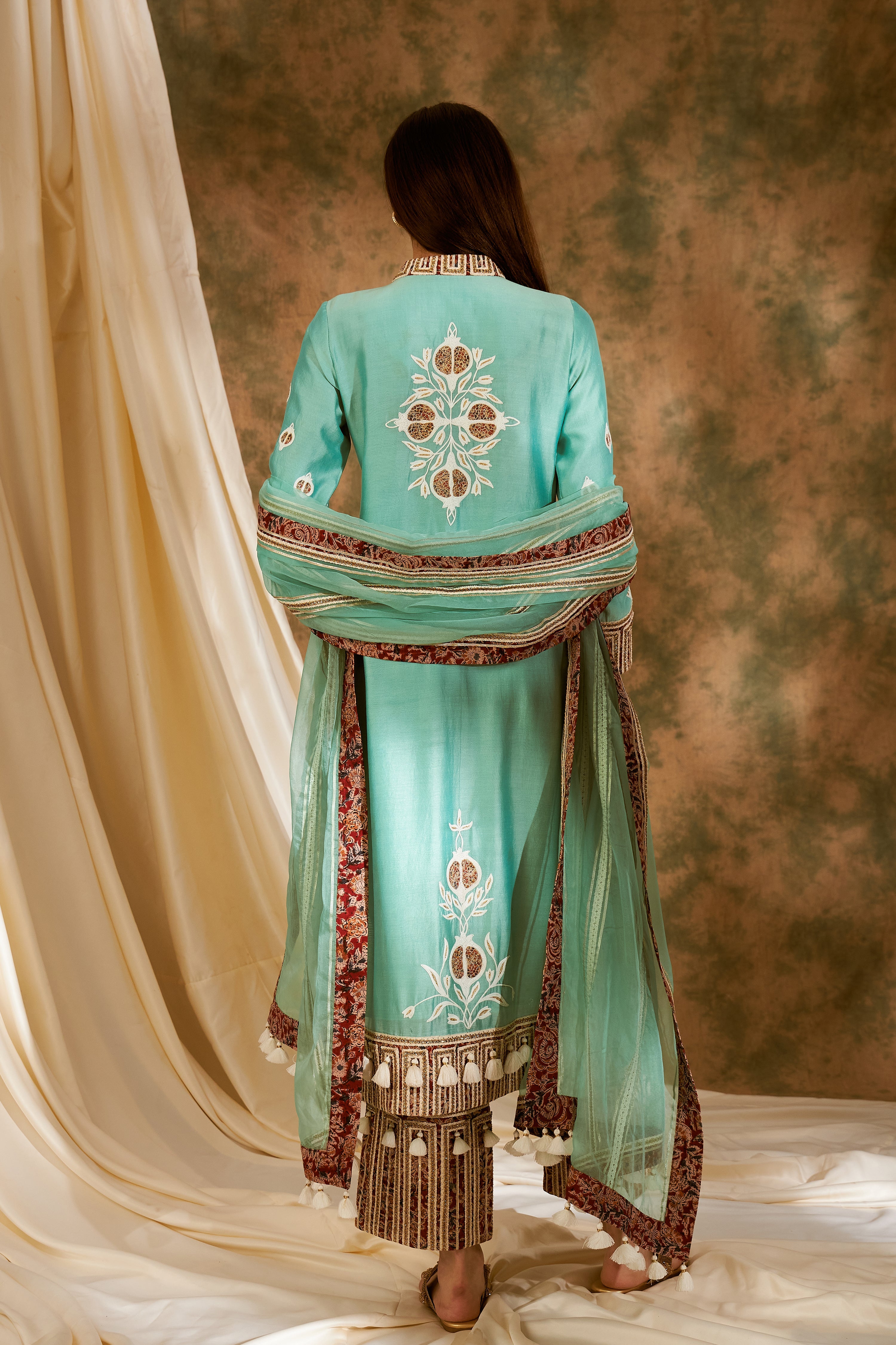 Anaar Long Kurta With Wide Pants