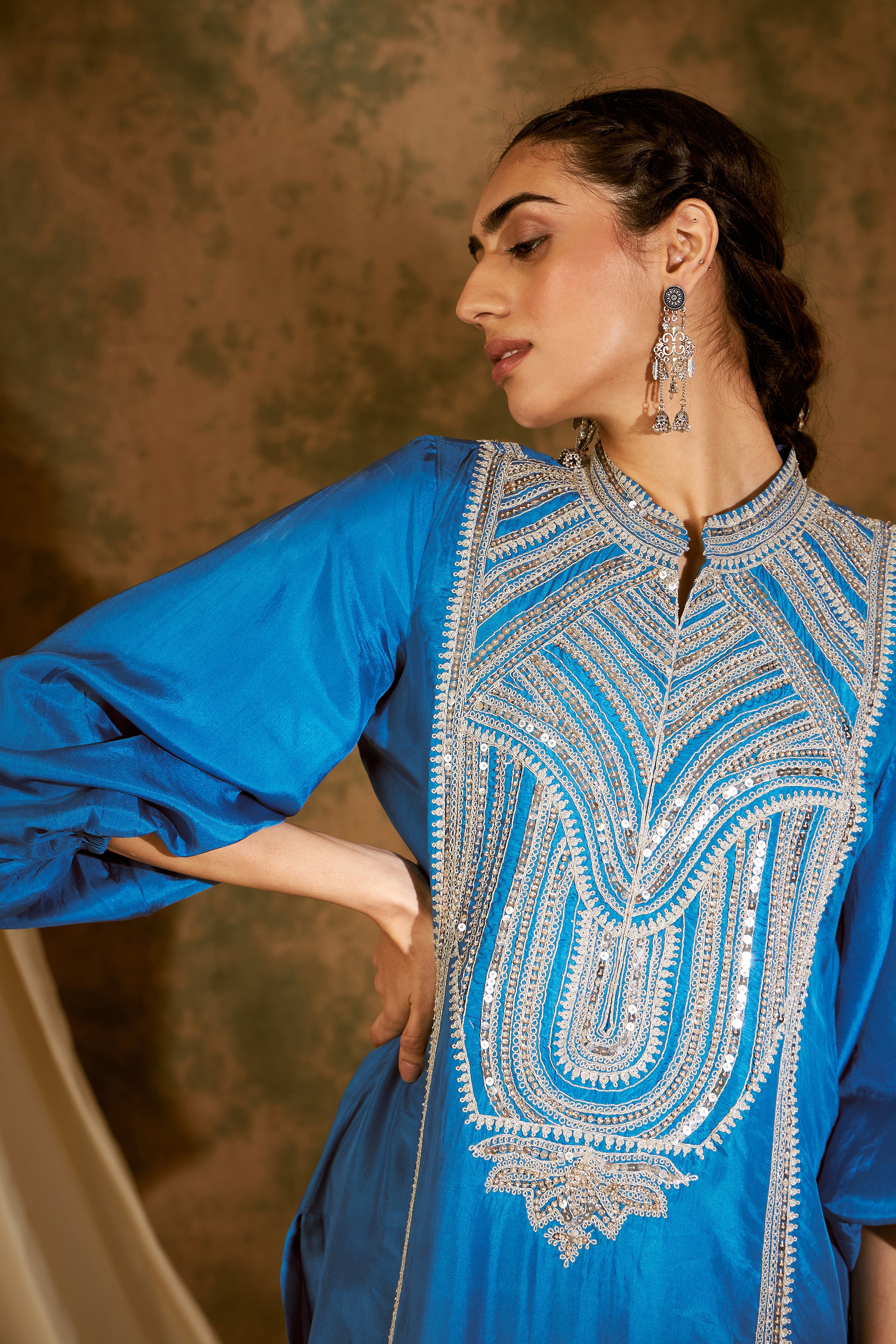 Dori Long Kurta With Balloonn Sleeves & Straight Pants