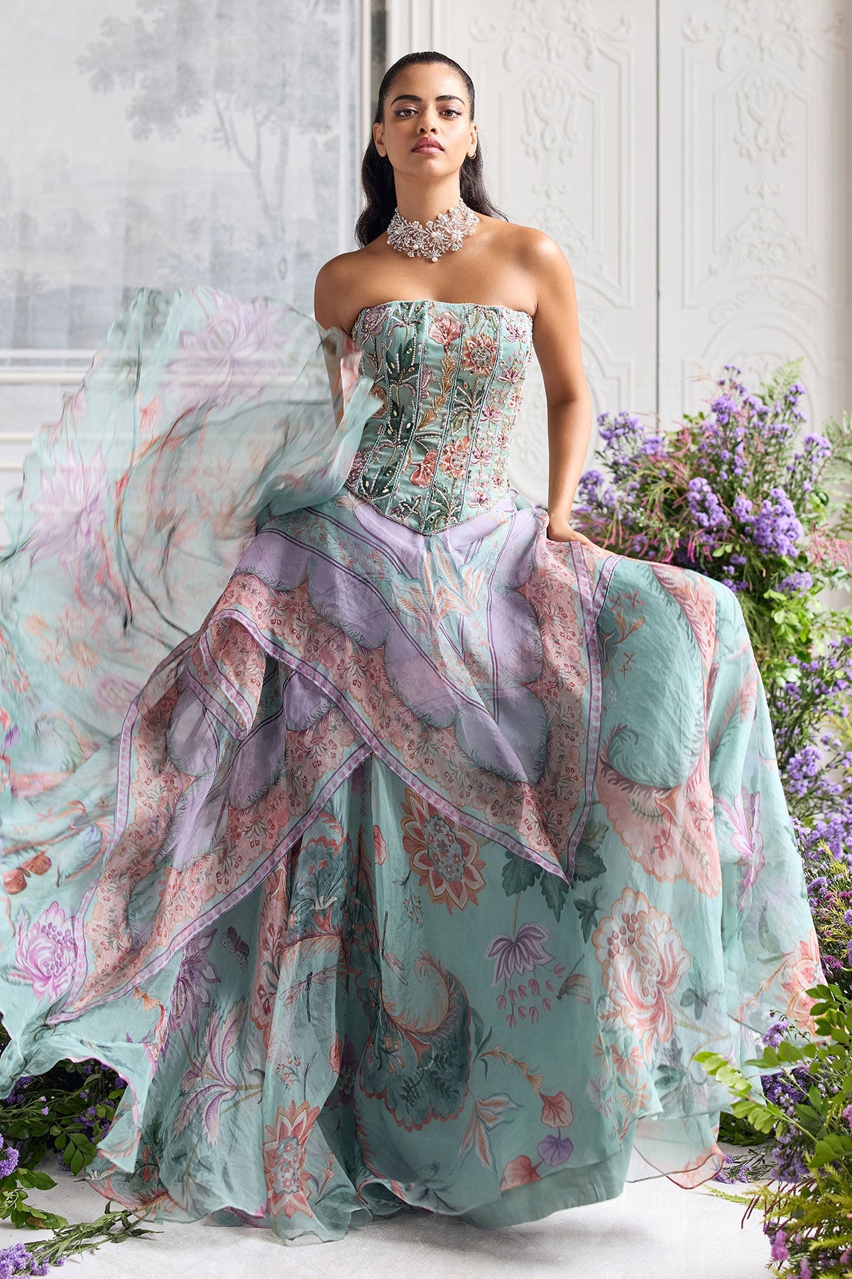 Manushi Chhillar In Shakira